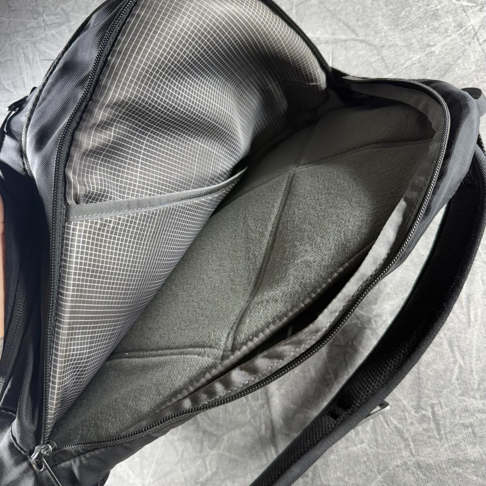 Timbuk2 Timbuk2 Backpack Black Durable Fabric Rare TSF14 Size ONE SIZE - 4 Thumbnail