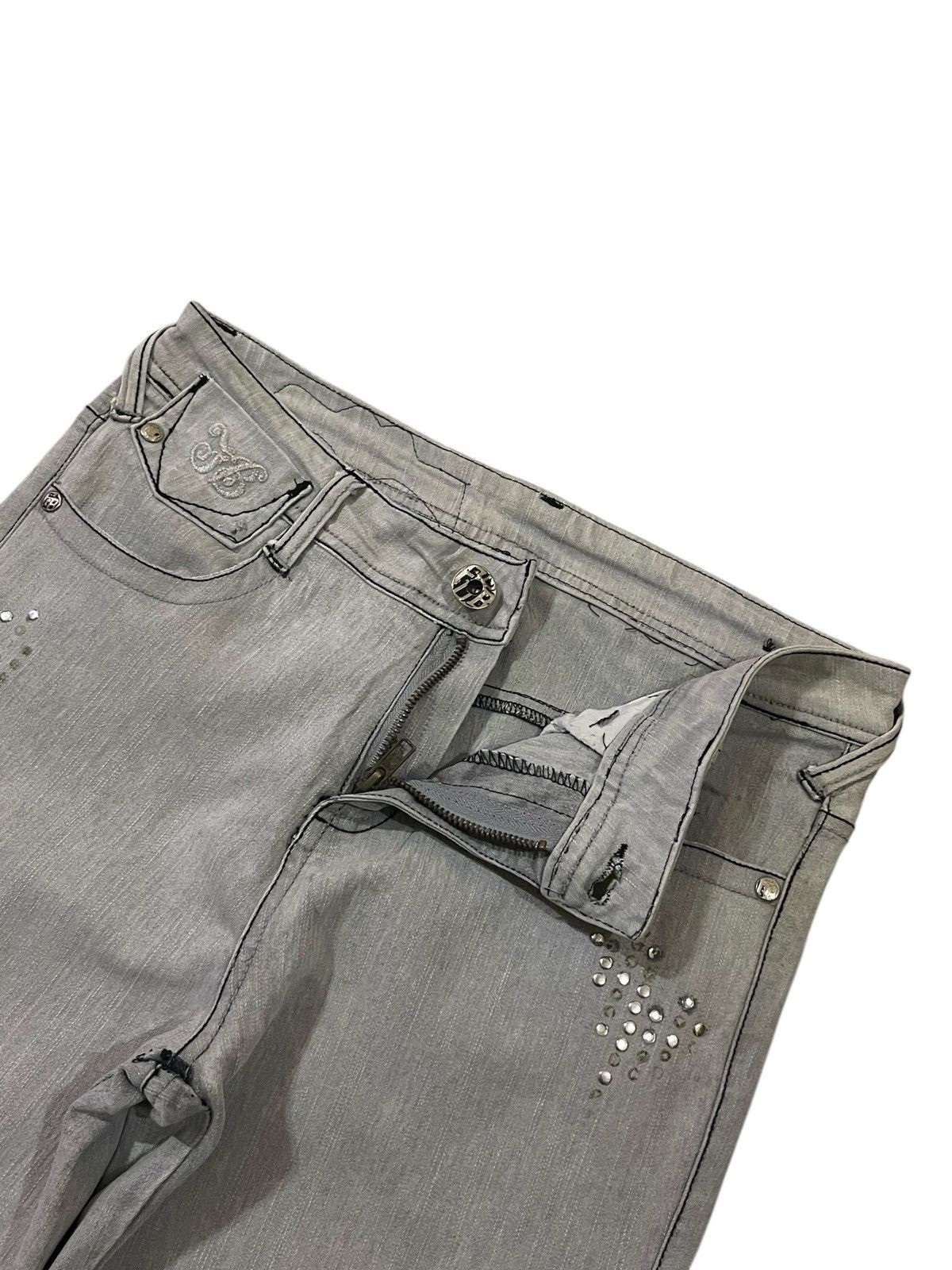 Fubu FLARED💥 FUBU Ice Washed Embellished Low Rise Flare Denim Size 28" / US 6 / IT 42 - 8 Thumbnail