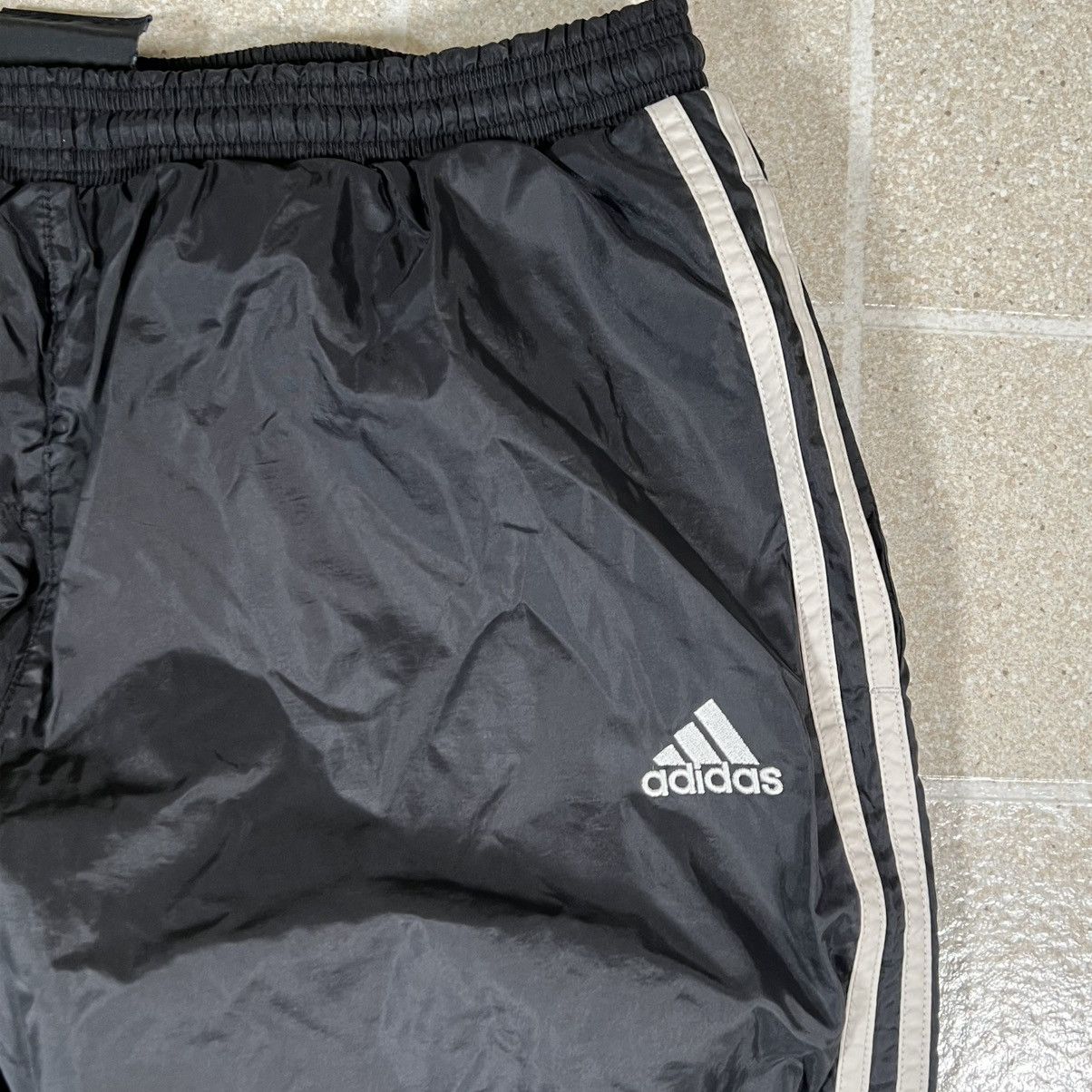 Adidas Vintage Y2K Adidas Track Pants M Black Nylon Windbreaker 9 Size US 30 / EU 46 - 3 Thumbnail