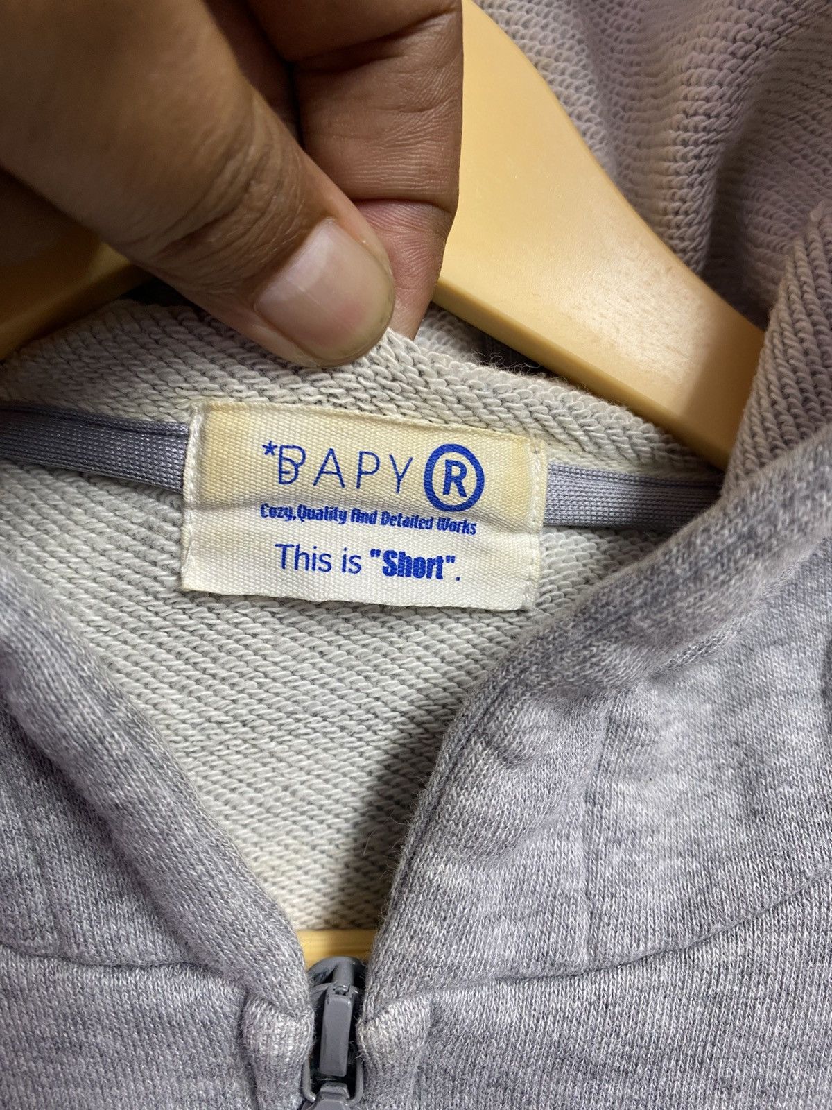 Bape A Bathing Ape (BAPE) full-zip hoodie featuring the "BAPE" Size US M / EU 48-50 / 2 - 15 Thumbnail