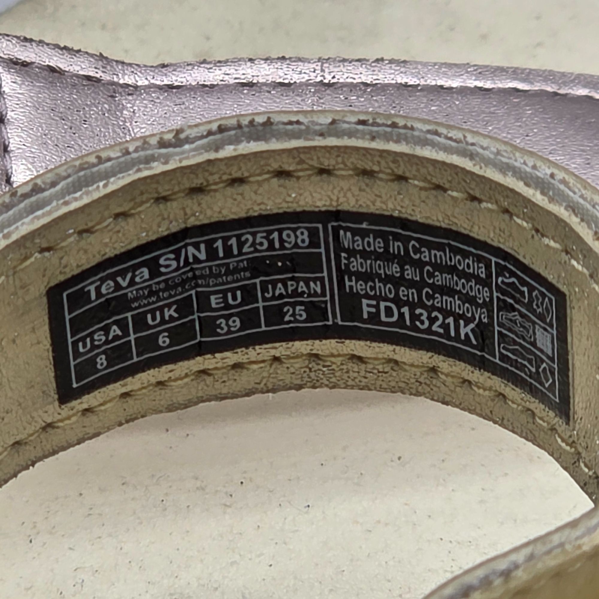 Teva Teva Flatform Womens 8 Platform Sandals Universal Metallic S Size US 8 / IT 38 - 7 Thumbnail