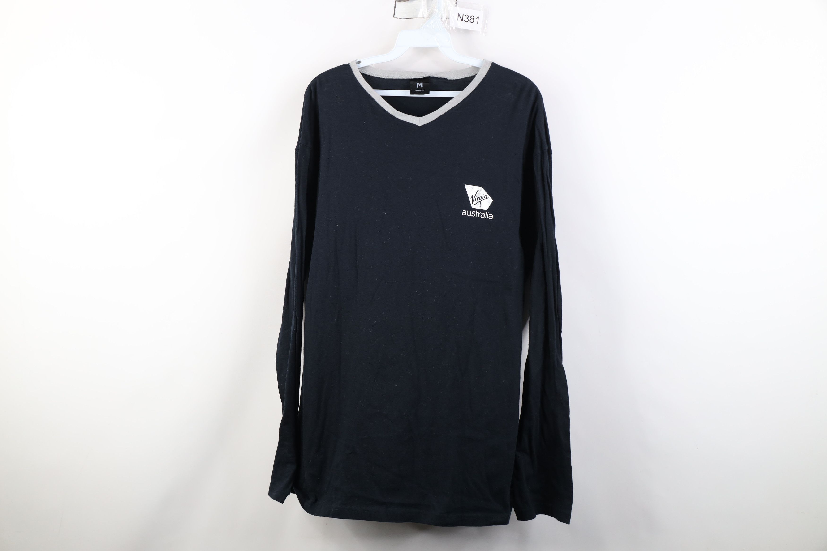 Vintage Vintage 90s Virgin Airlines Australia Long Sleeve T-Shirt Size US M / EU 48-50 / 2 - 1 Thumbnail