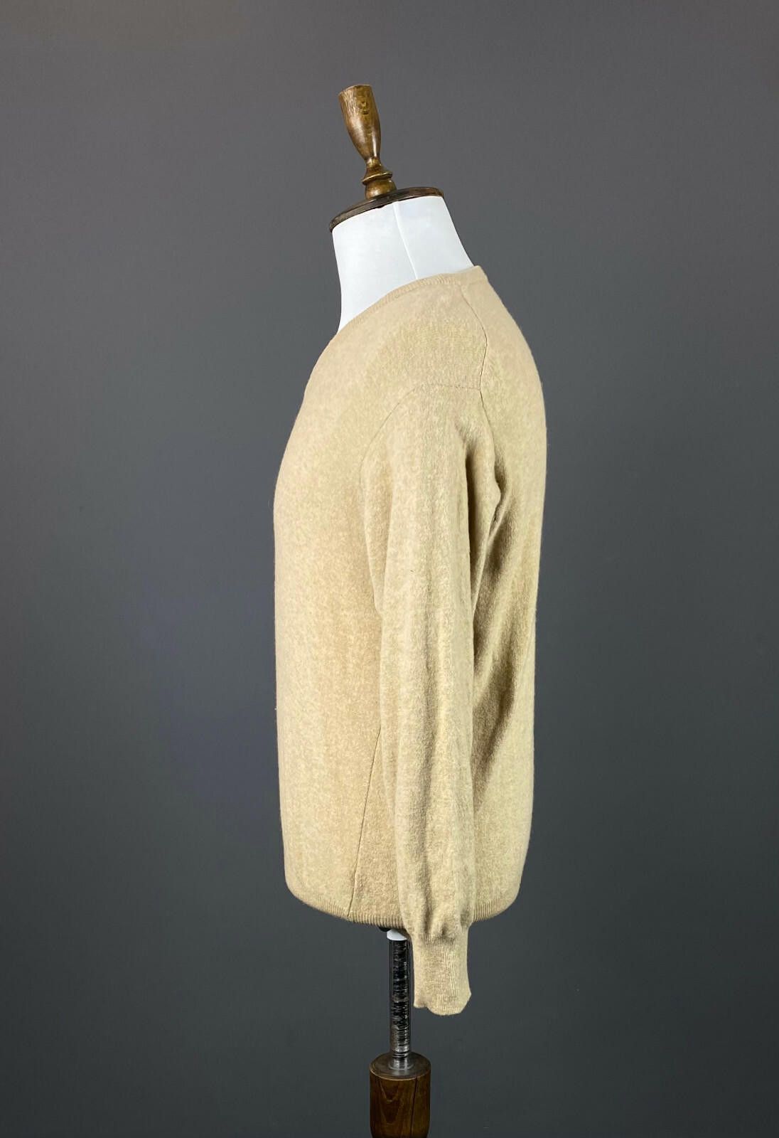 Designer Men Boggi Beige Wool V-Necl Long Sleeve Sweater Size 56 Size US M / EU 48-50 / 2 - 3 Thumbnail