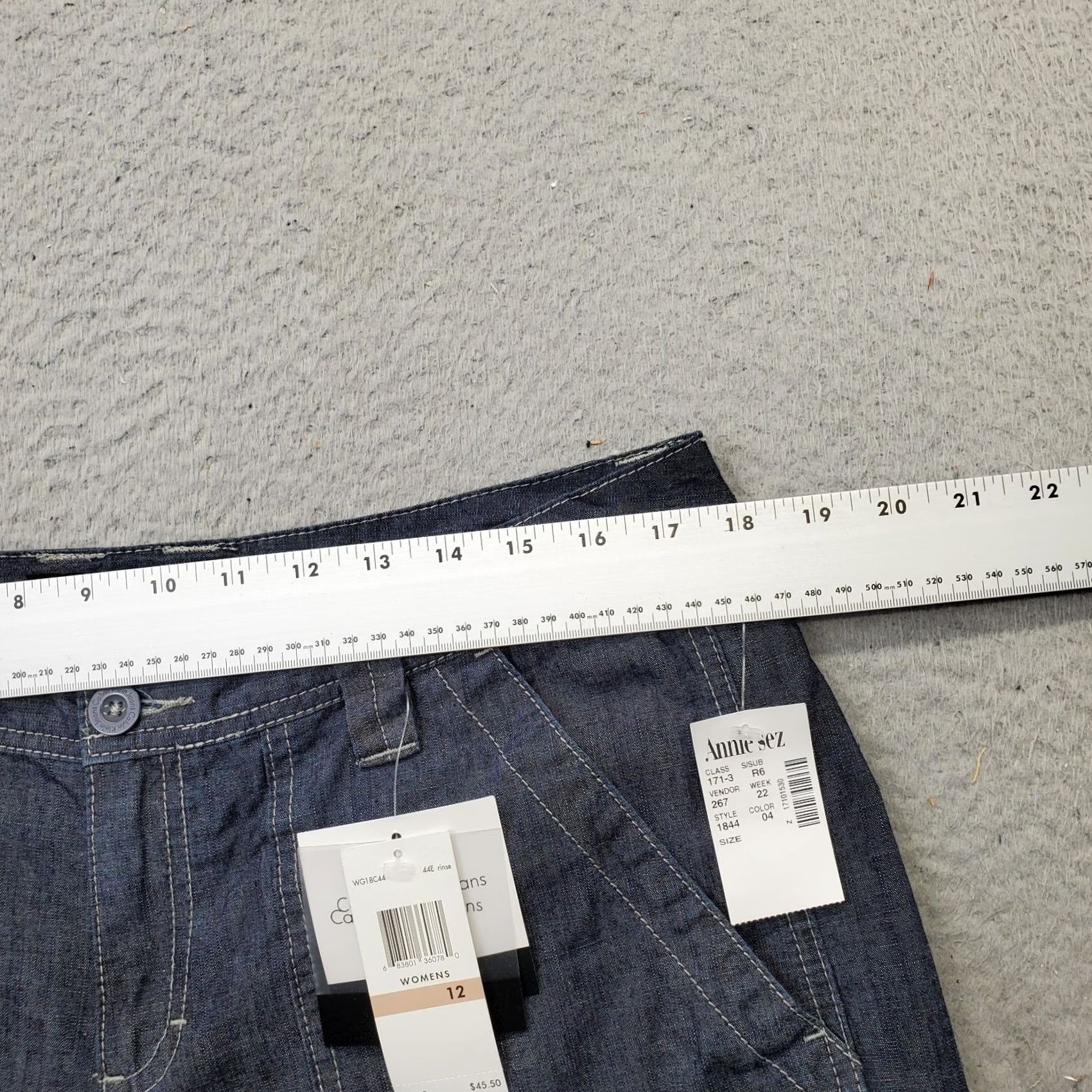 Calvin Klein Calvin Klein Shorts Womens 12 Denim Stretch Flat Front Cuffed 5-Pocket Blue Size 12 CK Womens Casual Summer Vintage: No Size 34" / US 12 / IT 48 - 5 Thumbnail
