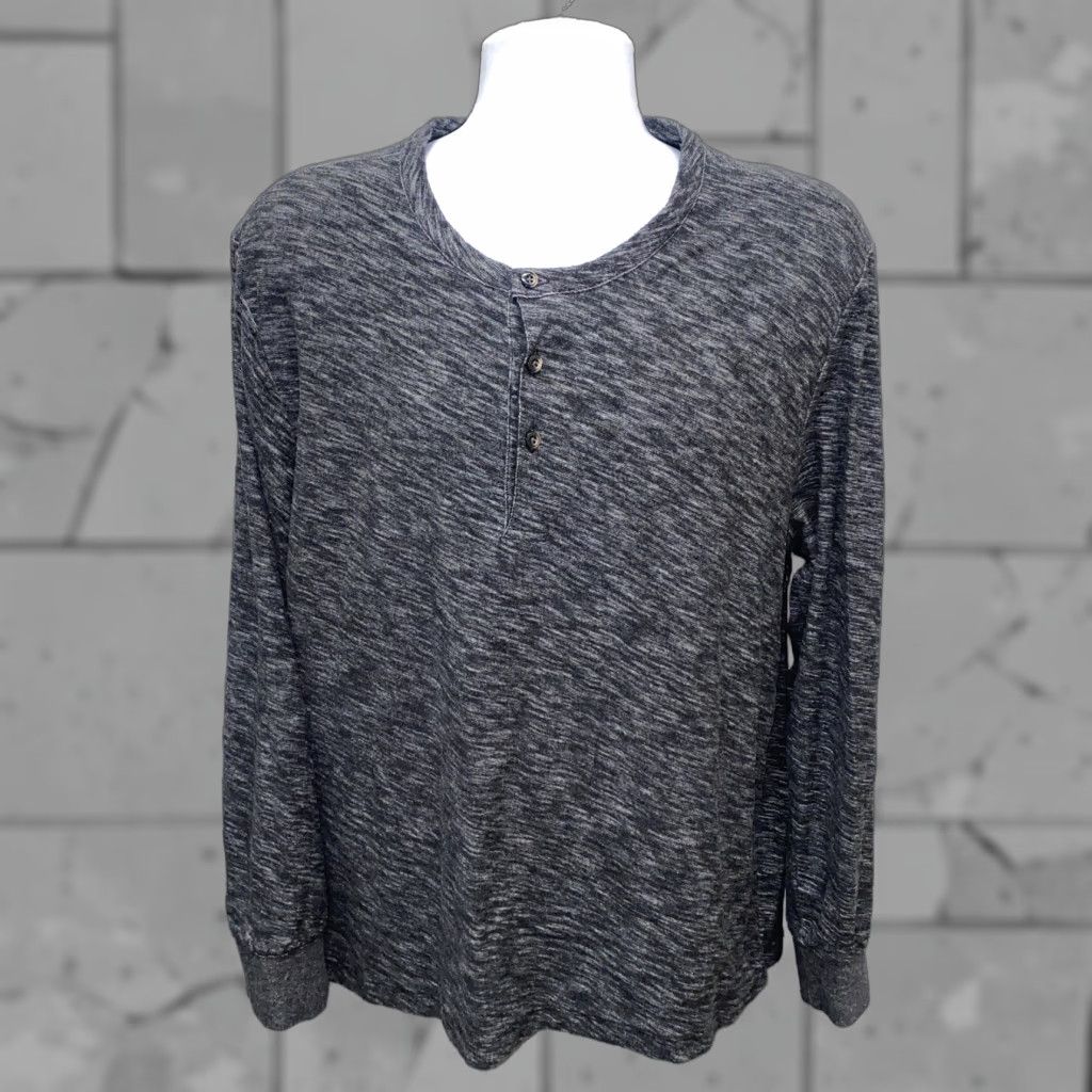 UNTUCKit UNTUCKit Mens Gray Long Sleeve Henley Style T-Shirt XL Cotton Shirt Mens Size US XL / EU 56 / 4 - 1 Thumbnail