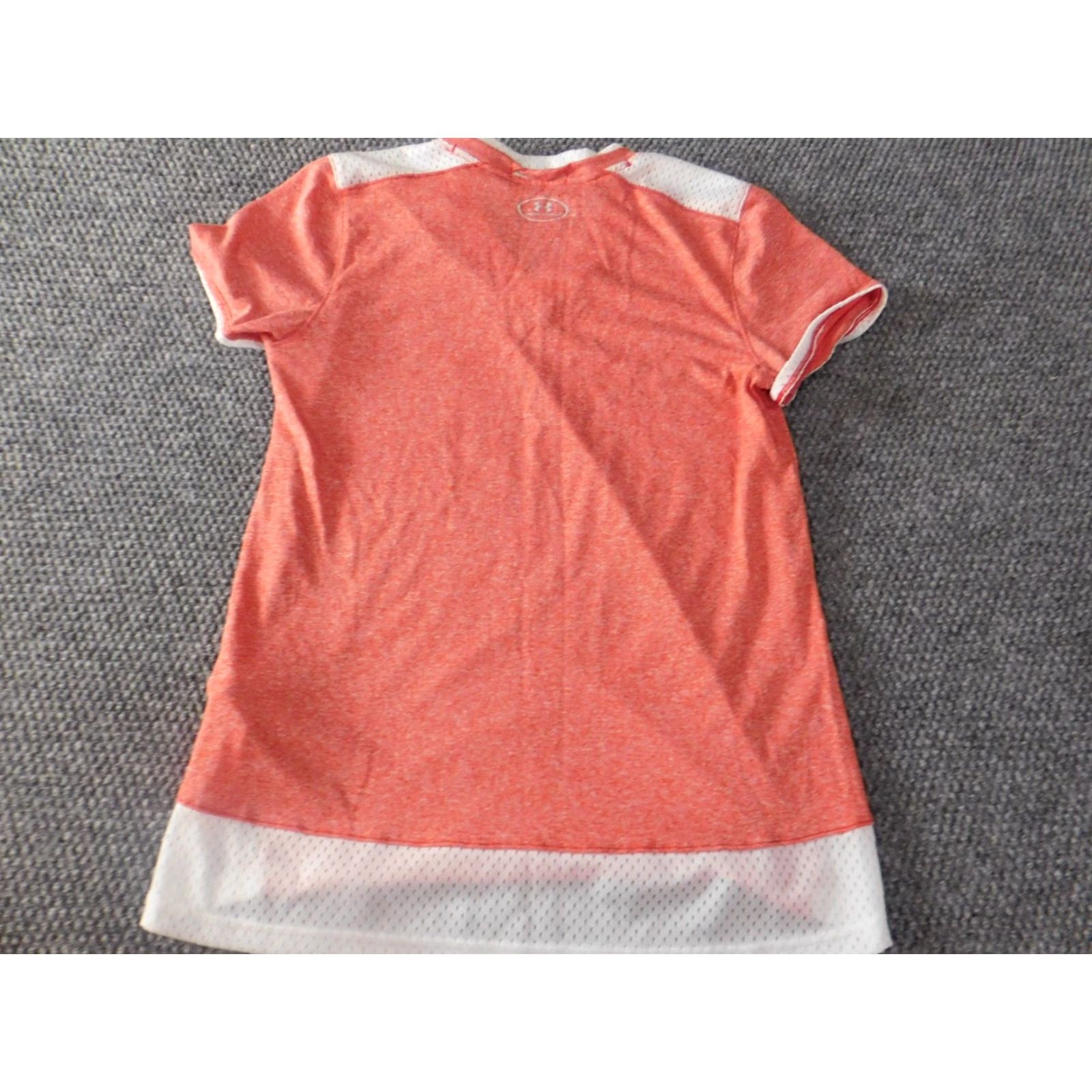 Under Armour Under Armour Womens Shirt Small pink V-Neck Short Sleeve T-Shirt Casual Regular Pink Classic Stretch Womens Size S / US 4 / IT 40 - 7 Thumbnail