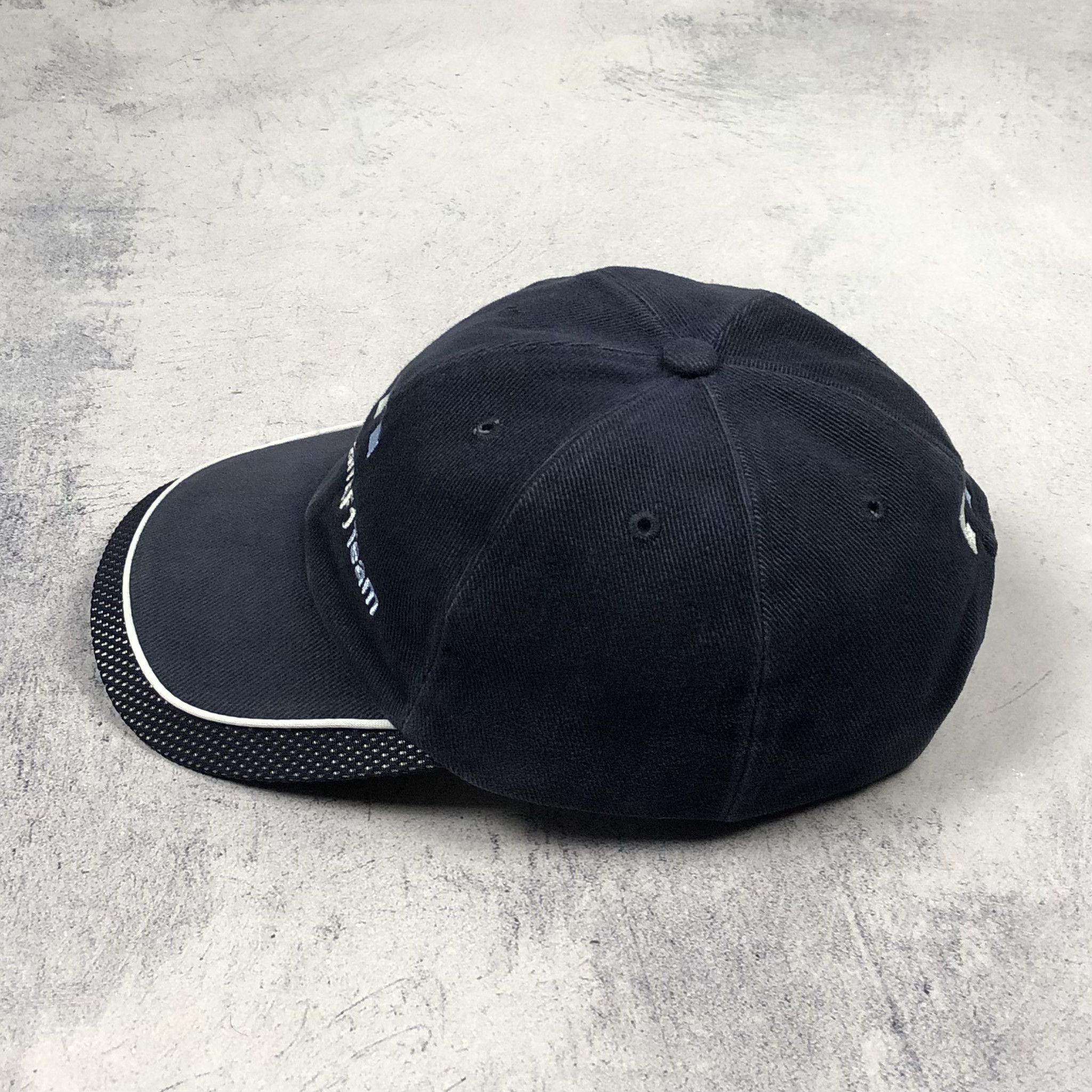 BMW Vintage 2001 BMW Williams Cap F1 Team Size ONE SIZE - 4 Thumbnail