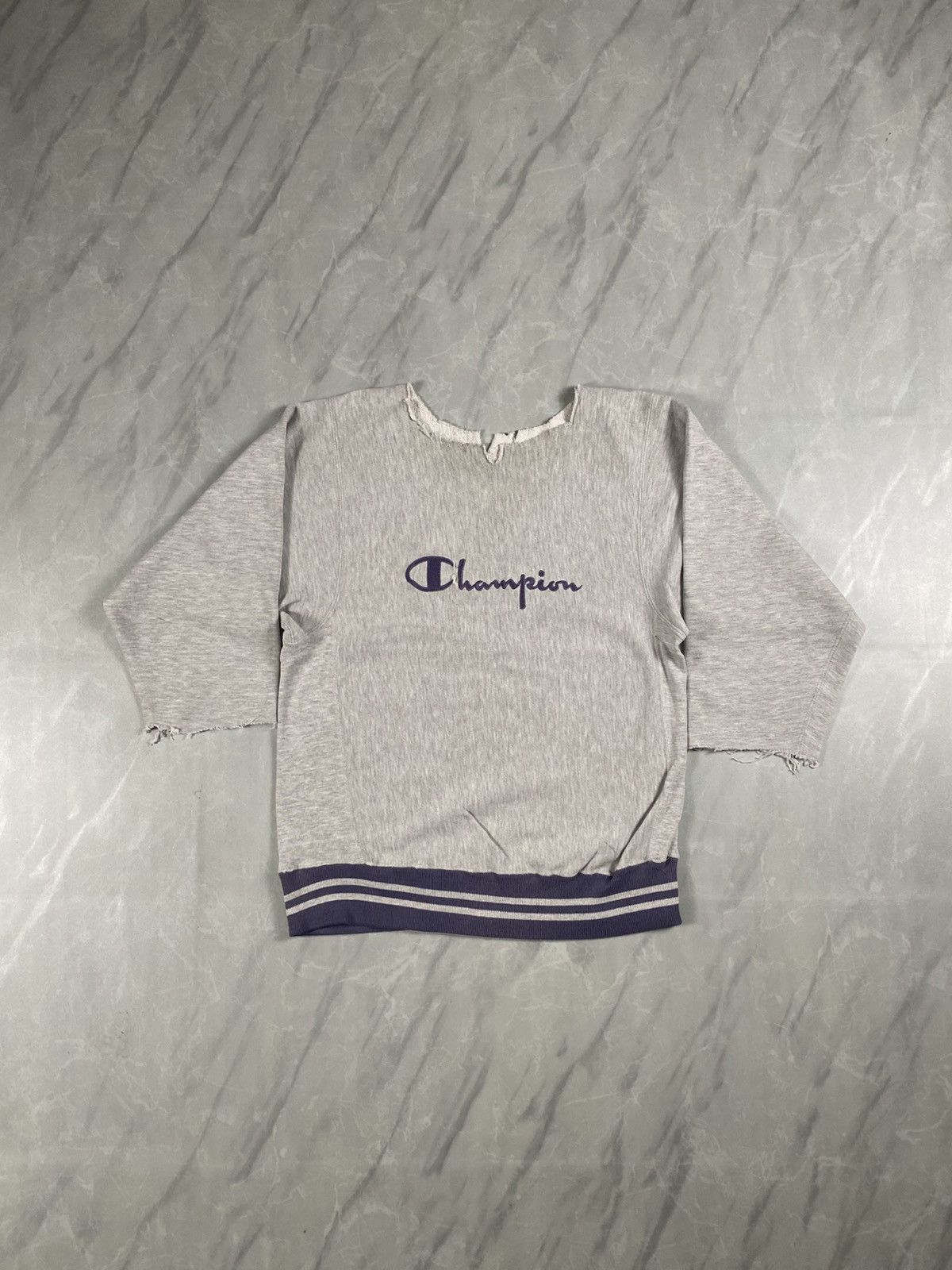 Champion Rare Vintage 90s Destroyed Reverse Weave Crewneck Size US M / EU 48-50 / 2 - 1 Thumbnail