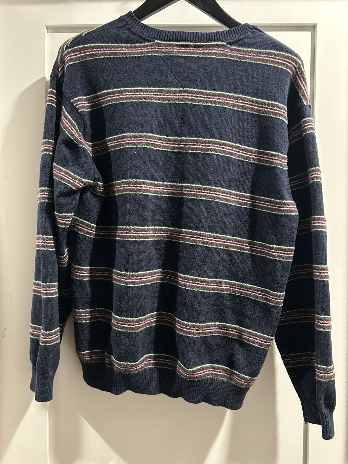 Tommy Hilfiger Vintage Tommy Hilfiger Knit Sweater Crest Logo Size US L / EU 52-54 / 3 - 4 Thumbnail