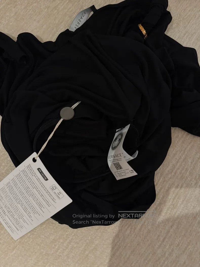 Versace Versace Black slanted shoulder gold buckle dress Size XS / US 0-2 / IT 36-38 - 6 Thumbnail