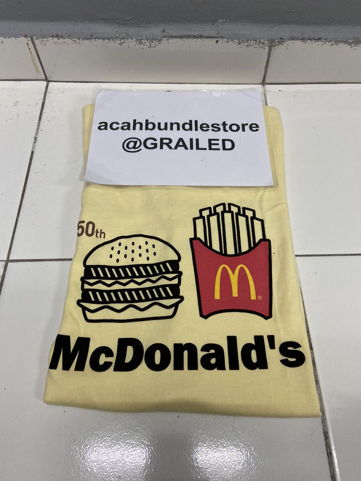 Uniqlo UNIQLO 50th BIG MAC HAMBURGER ANNIVERSARY TEE SHIRT Size US M / EU 48-50 / 2 - 17 Thumbnail