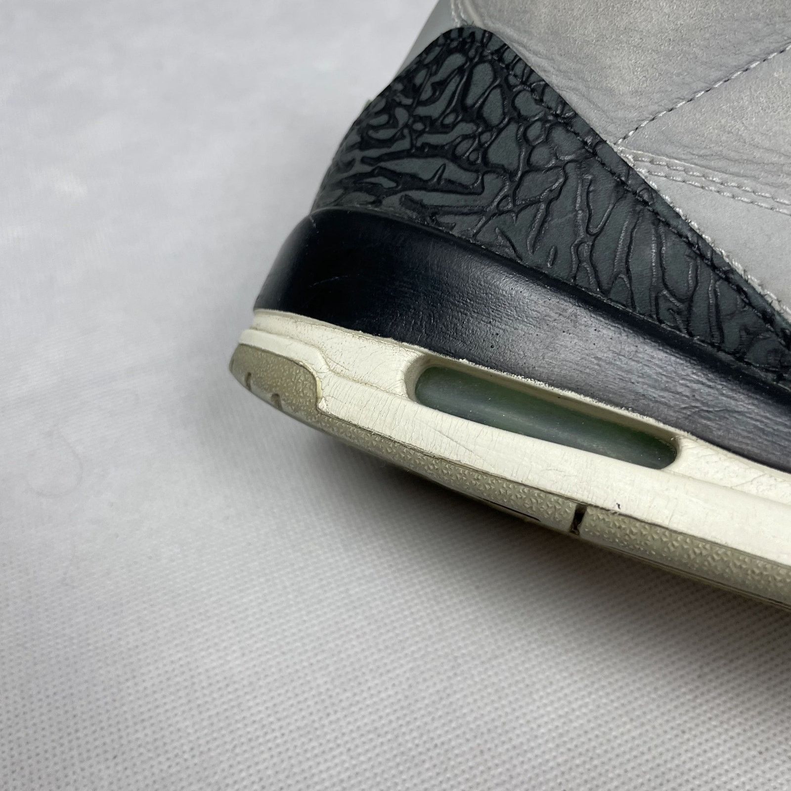 Jordan Brand Air Jordan 3 Retro Chlorophyll 136064-006 Men Basketball 9.5 Size US 9.5 / EU 42-43 - 9 Thumbnail