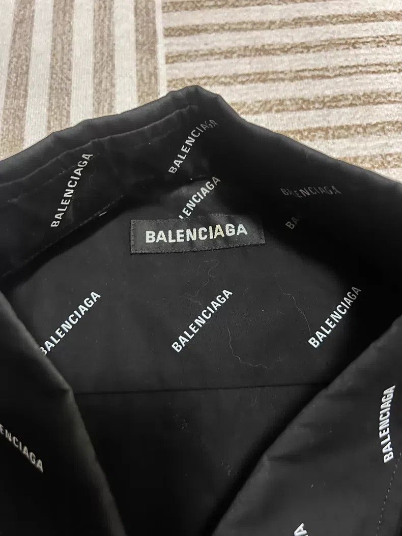 Balenciaga Balenciaga size 41 All-over print short-sleeve shirt - Bla Size US S / EU 44-46 / 1 - 2 Thumbnail