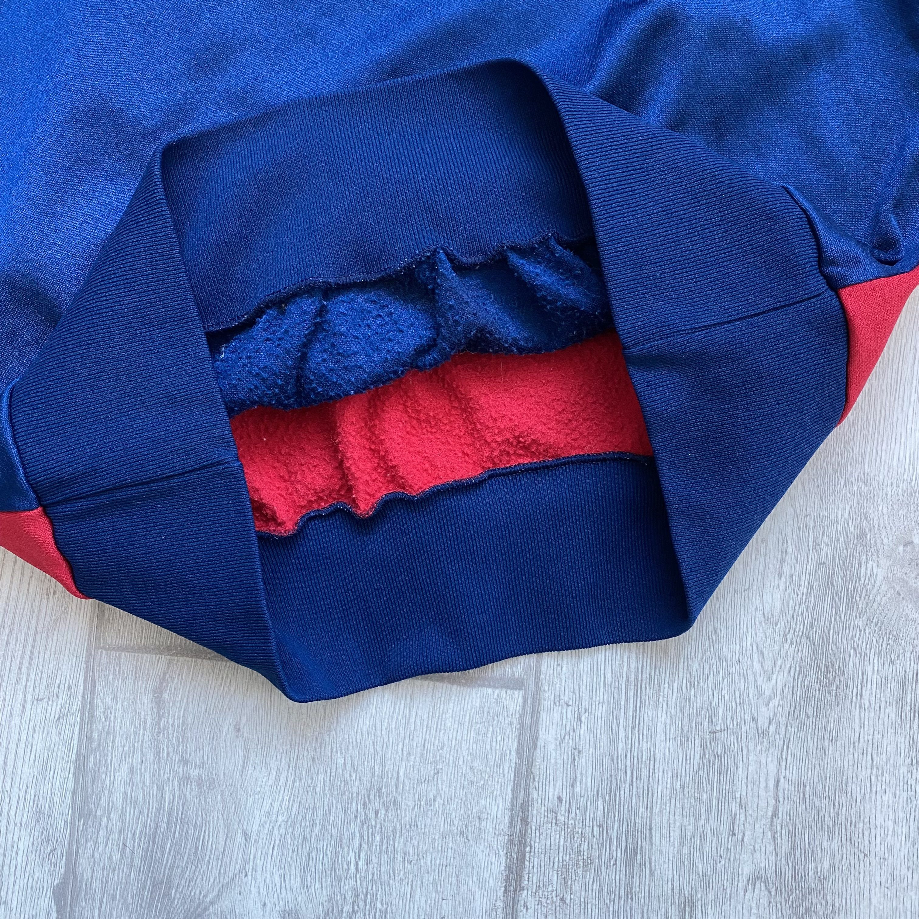 Adidas 🔥 CRAZY Vintage 70s Adidas Swetshirt velour logo Size US XS / EU 42 / 0 - 6 Thumbnail