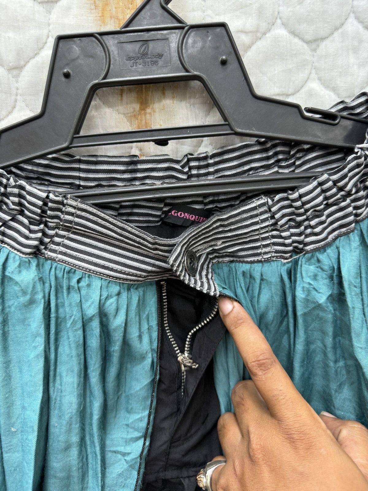 Seditionaries 🔥🔥🔥ARCHIVE ALGONQUINS PUNK SKIRTS Size 32" / US 10 / IT 46 - 6 Thumbnail