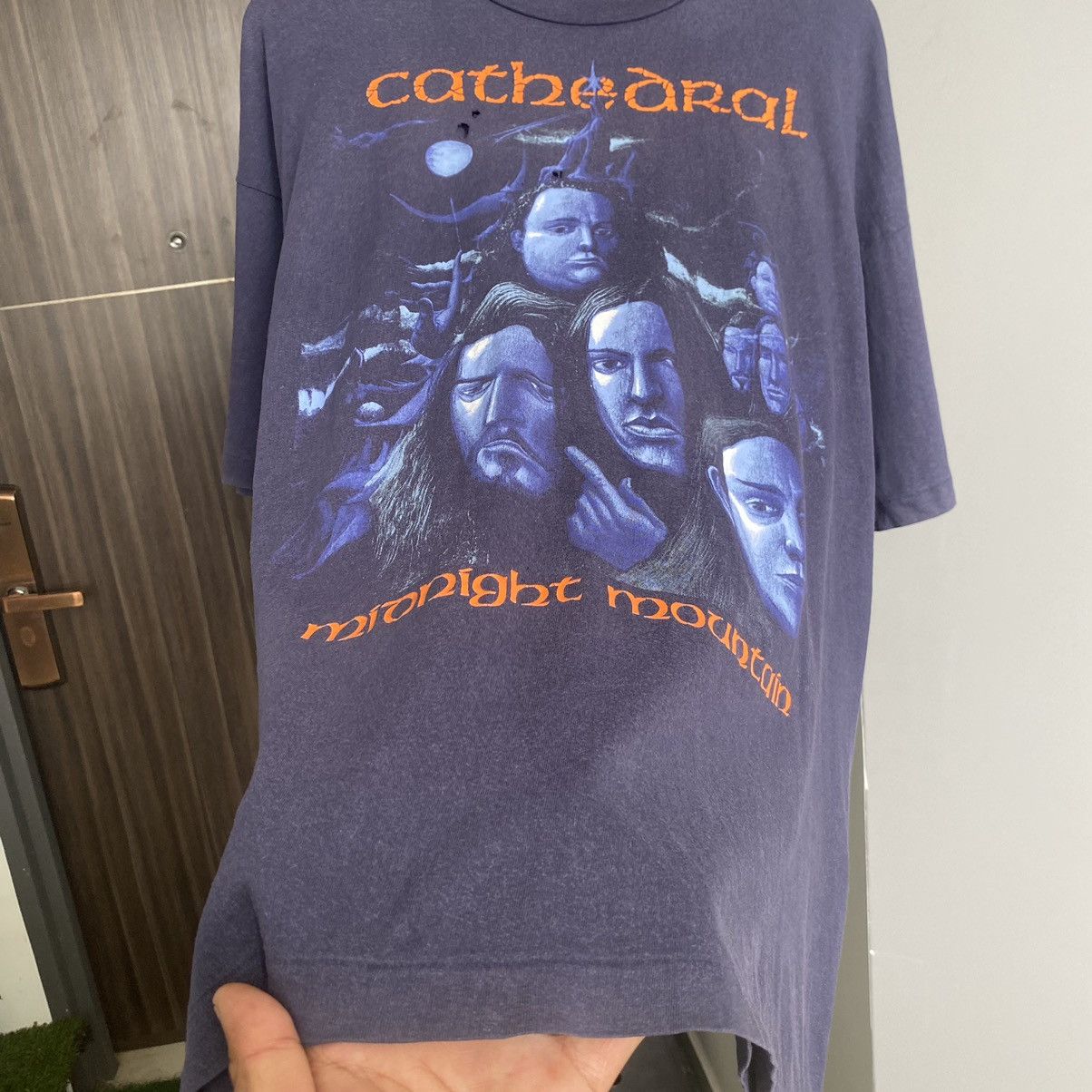 Band Tees Thrashed Faded Vintage 90s Cathedral UK Metal ERD GRUNGE TEE Size US XL / EU 56 / 4 - 4 Thumbnail