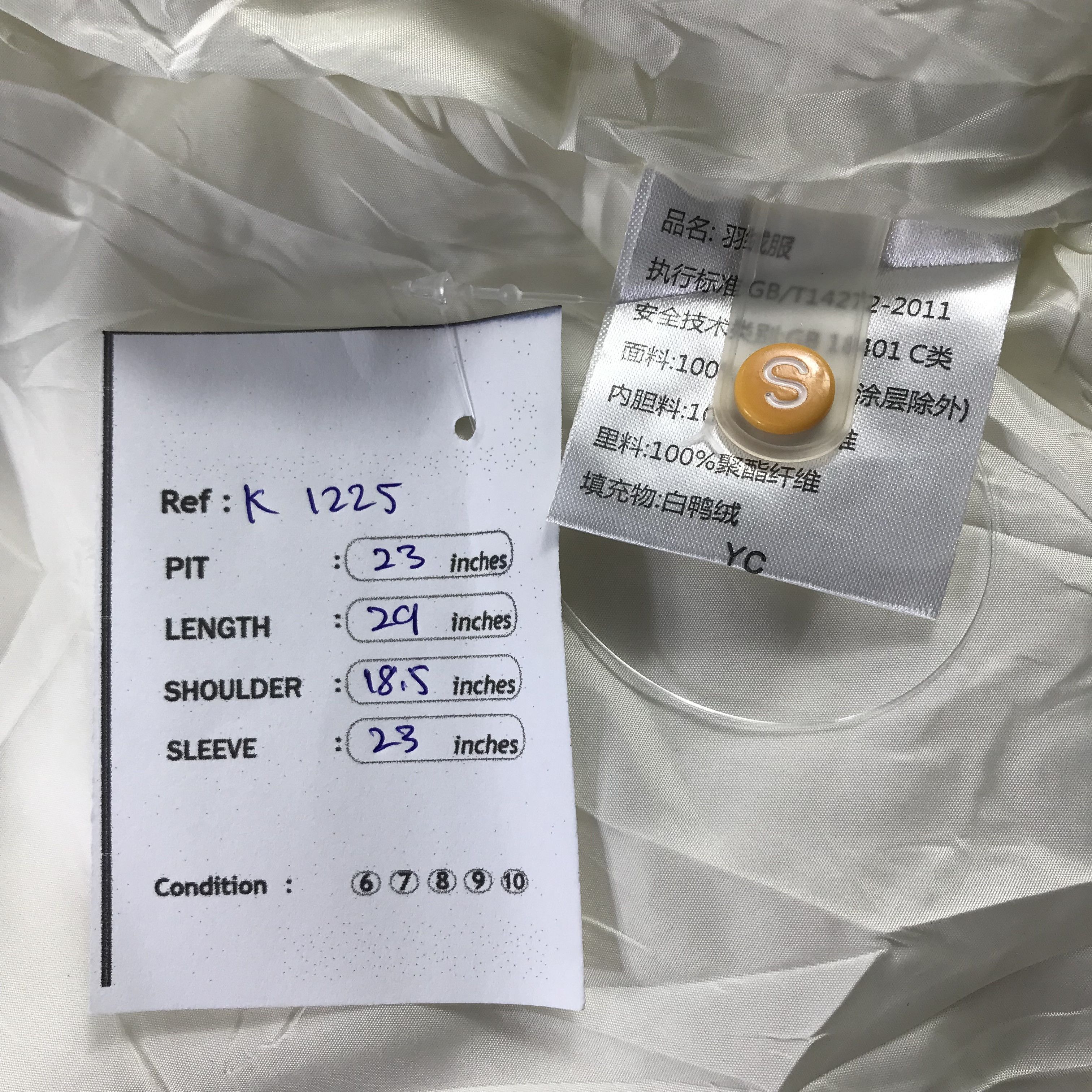 Japanese Brand Vintage Japanese Brand Puffer Windbreaker Jacket Size US M / EU 48-50 / 2 - 12 Thumbnail