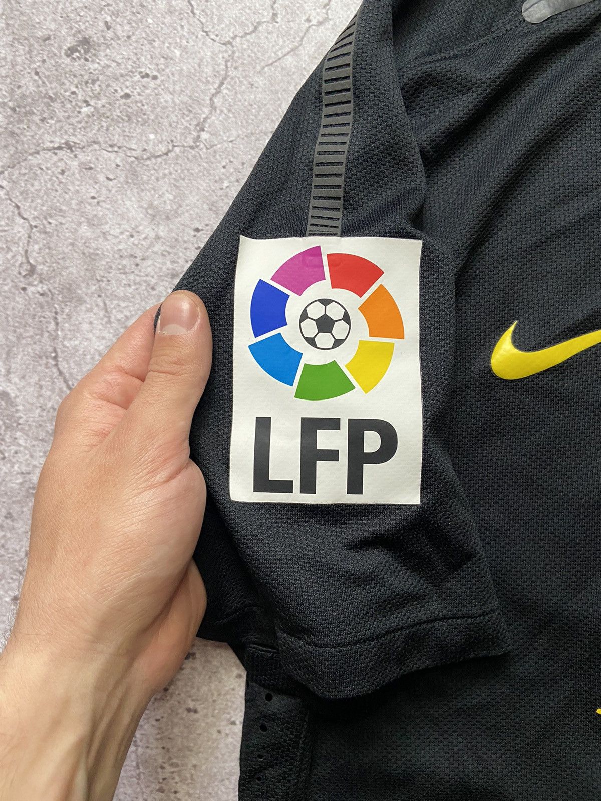 Nike Barcelona Messi 2011-12 Nike Player Version Jersey Size US L / EU 52-54 / 3 - 4 Thumbnail