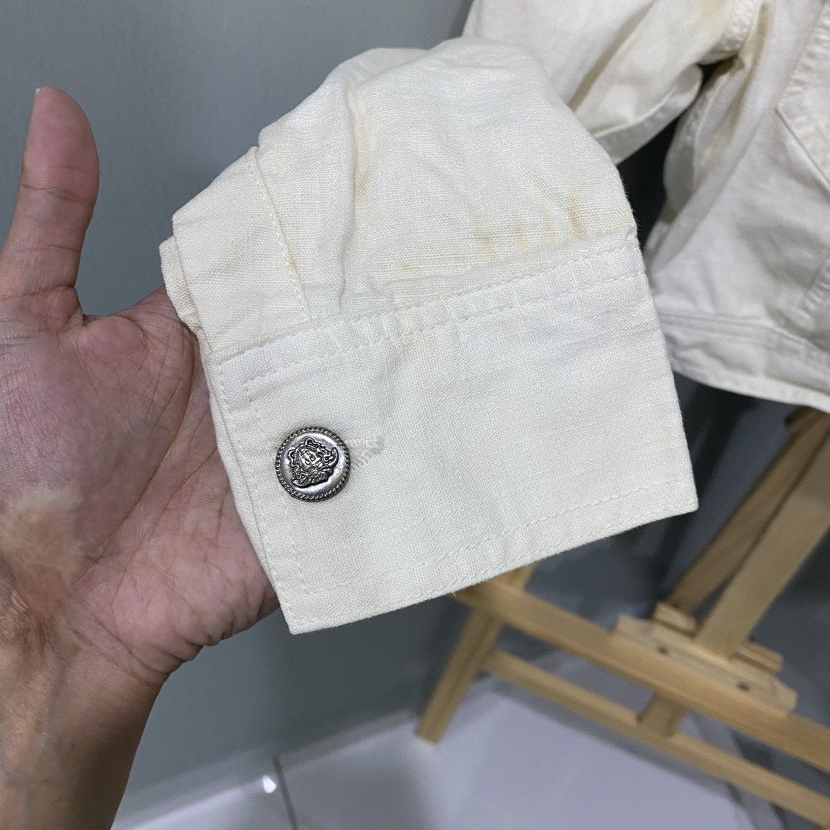 Versace Jeans Couture Vintage Versace Jeans Couture White Crop DenimTrucker Jacket Size S / US 4 / IT 40 - 6 Thumbnail