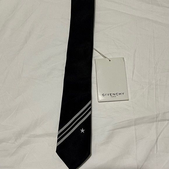 Givenchy Givenchy 100% Silk Tie Size ONE SIZE - 3 Thumbnail