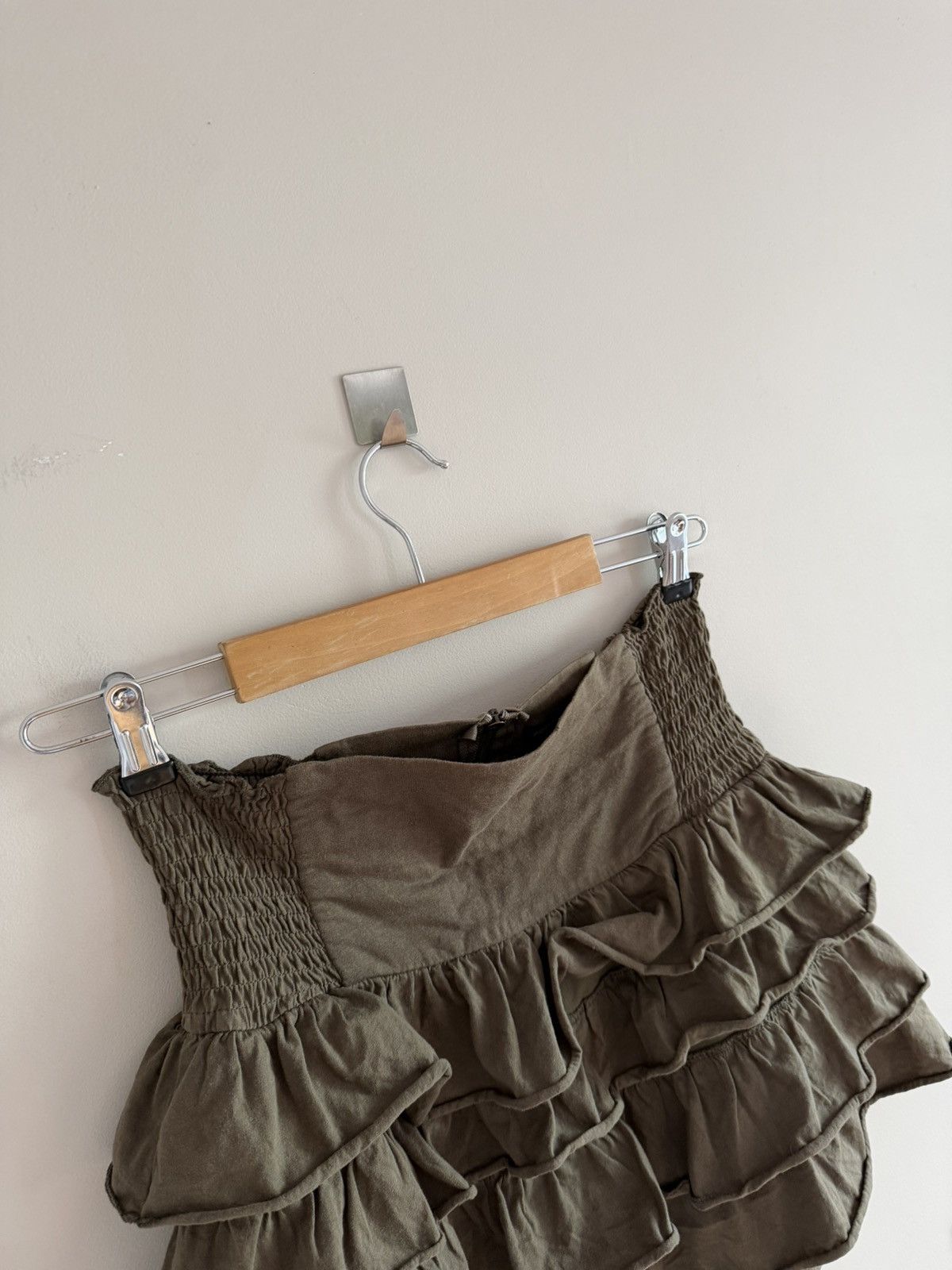 Vintage Vintage Ruffled Mini Skirt Khaki Size 28" / US 6 / IT 42 - 2 Thumbnail