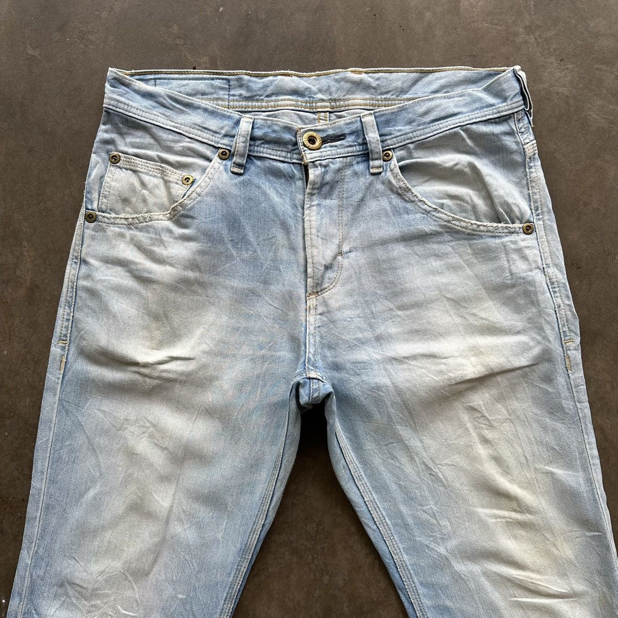 Japanese Brand Vintage Back Numbers Lightwash Faded Distressed Denim Jean Size US 32 / EU 48 - 3 Thumbnail