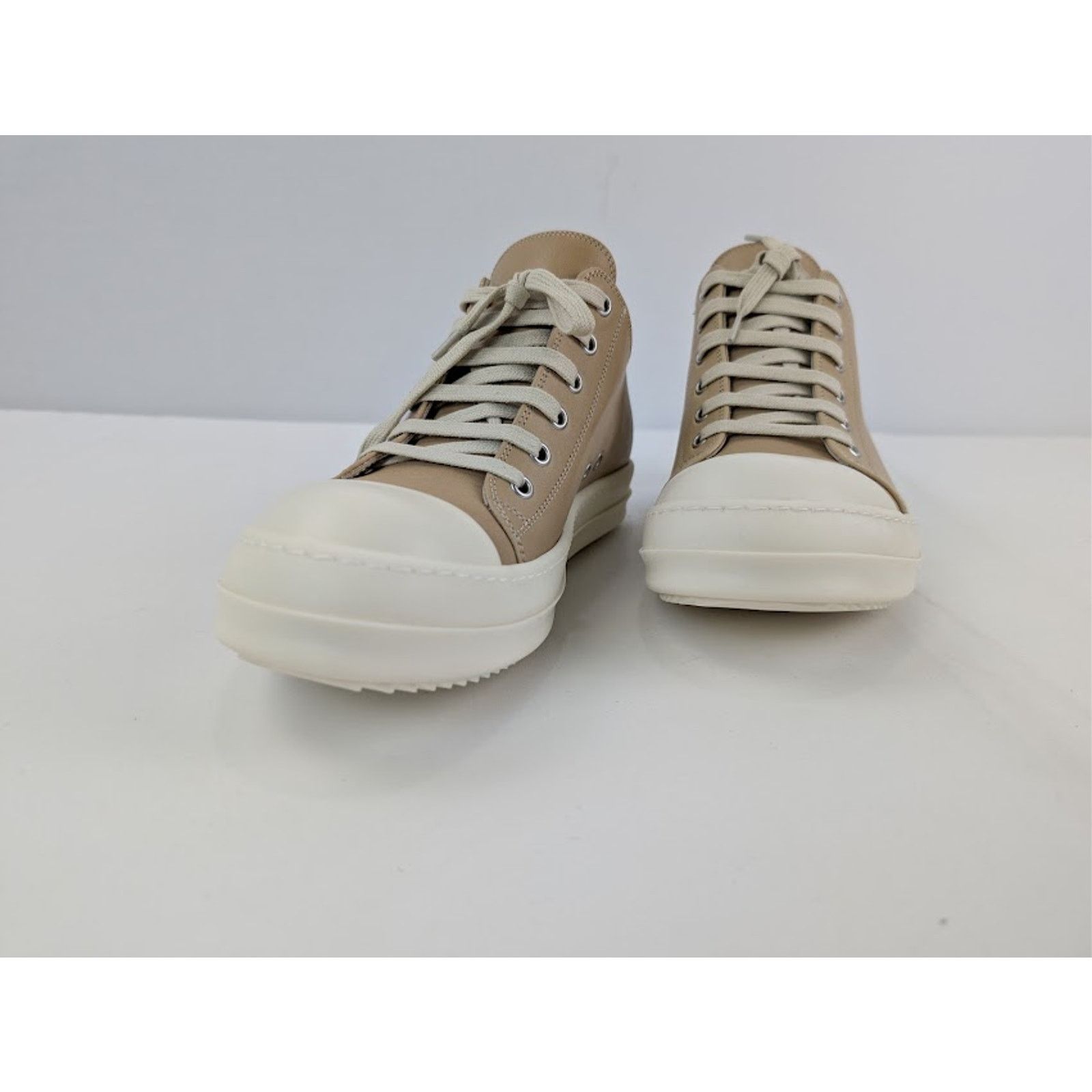 Rick Owens o1rshd1 Hollywood Runway Low Top Sneakers Parchment / Milk Size US 7 / EU 40 - 7 Thumbnail