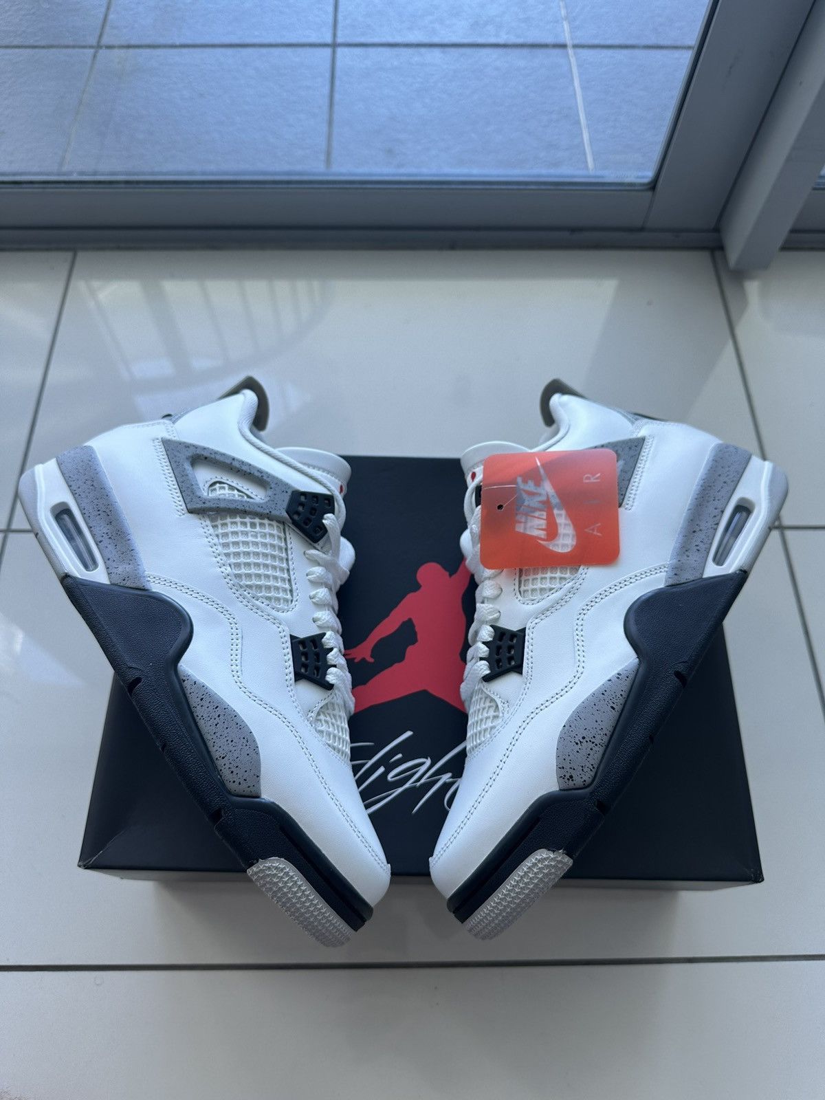 Jordan Brand J4 white cement Size US 9 / EU 42 - 1 Thumbnail