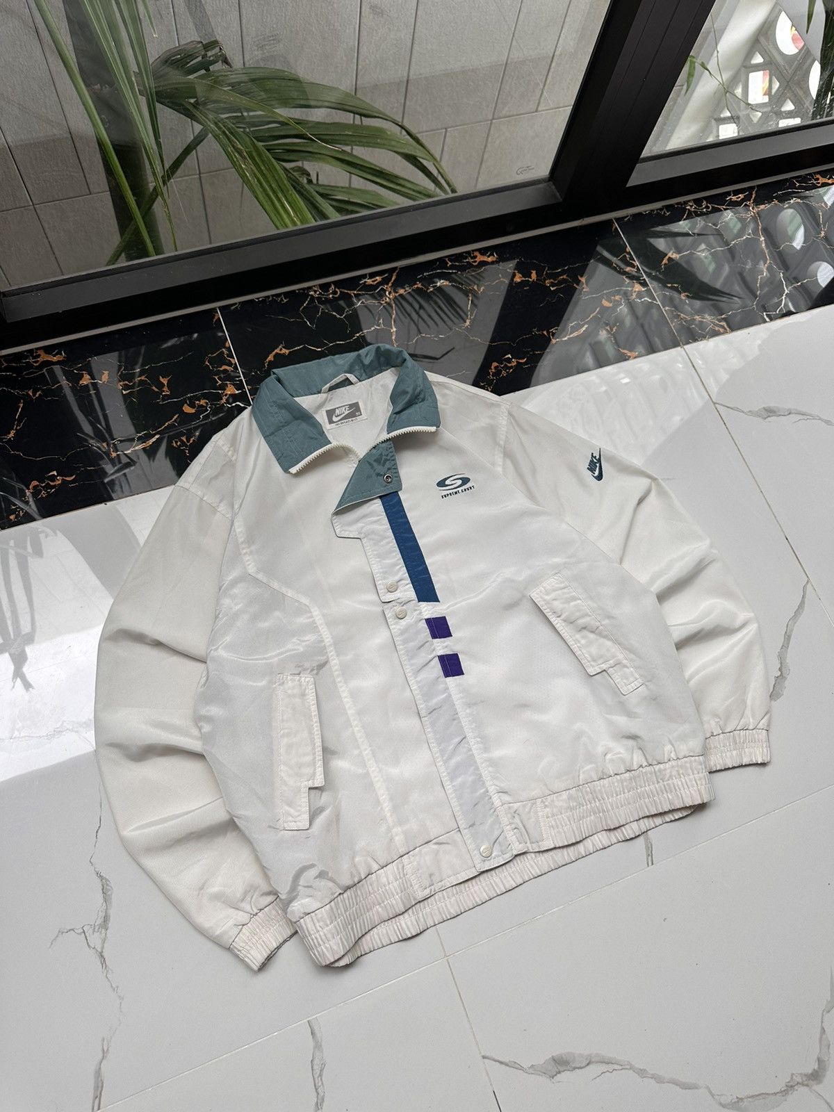 Nike × Vintage NIKE SUPREME COURT VINTAGE BIG LOGO OUTDOOR LIGHT JACKET Size US L / EU 52-54 / 3 - 1 Thumbnail