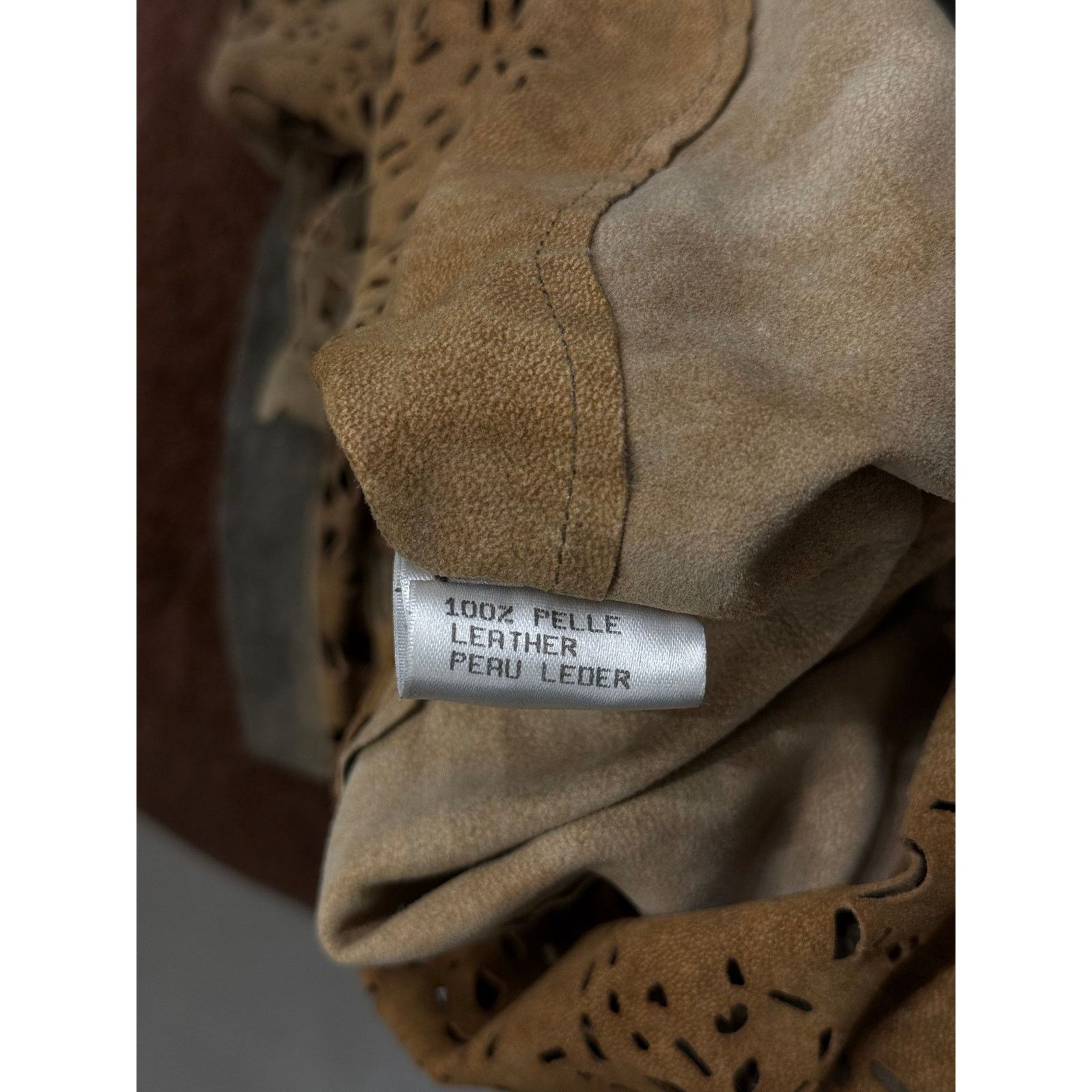 Roberto Cavalli 2000s Roberto Cavalli laser-cut distressed leather shirt Size US S / EU 44-46 / 1 - 8 Thumbnail