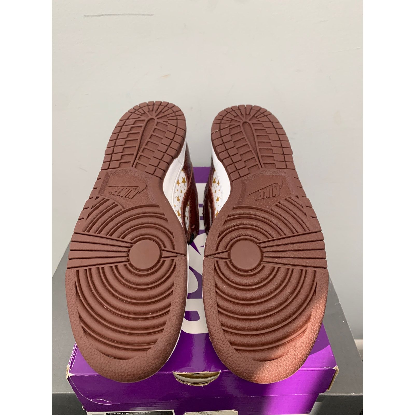 Nike Nike SB Dunk Low Supreme Stars Barkroot Brown Size 9.5 NEW Size US 9.5 / EU 42-43 - 6 Thumbnail