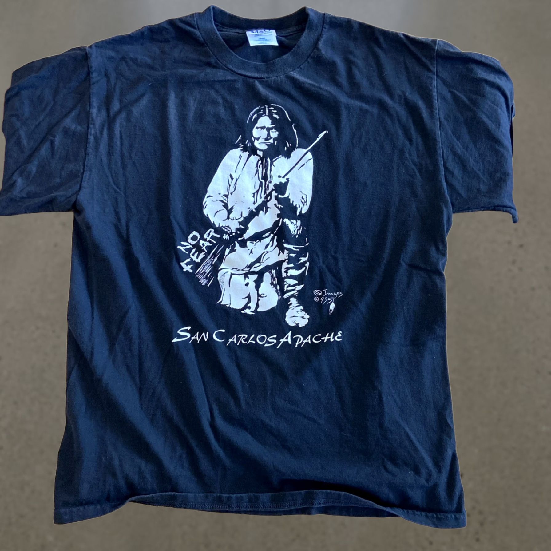 No Fear VINTAGE Geronimo San Carlos Apache T Shirt Double Sided Shirt NO FEAR L Men XL Black 90s M&O KNITS Graphic Print Crew Neck Long Sleeve T-Shirt Size US XL / EU 56 / 4 - 1 Thumbnail