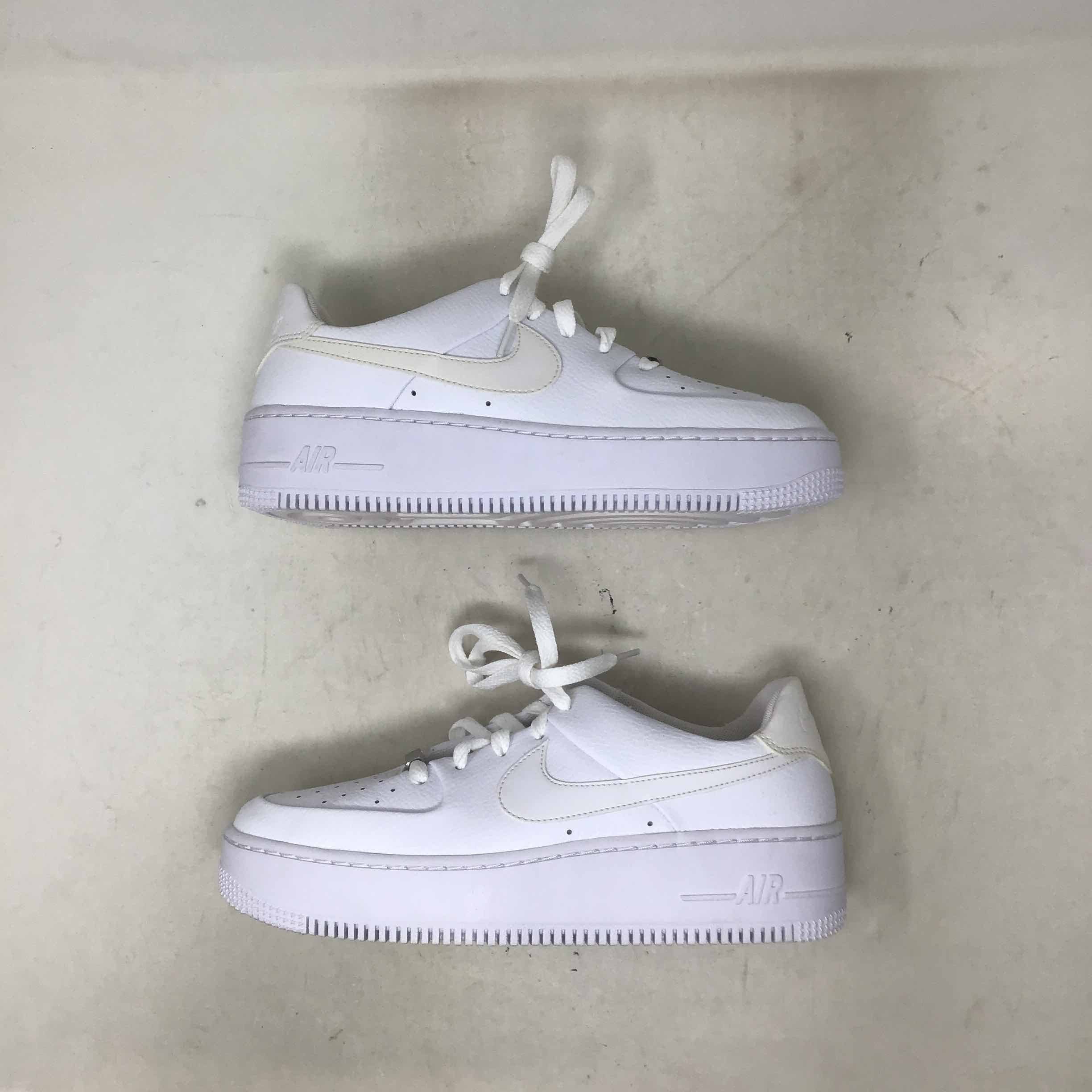 Wmns Air Force Sage Low Triple White