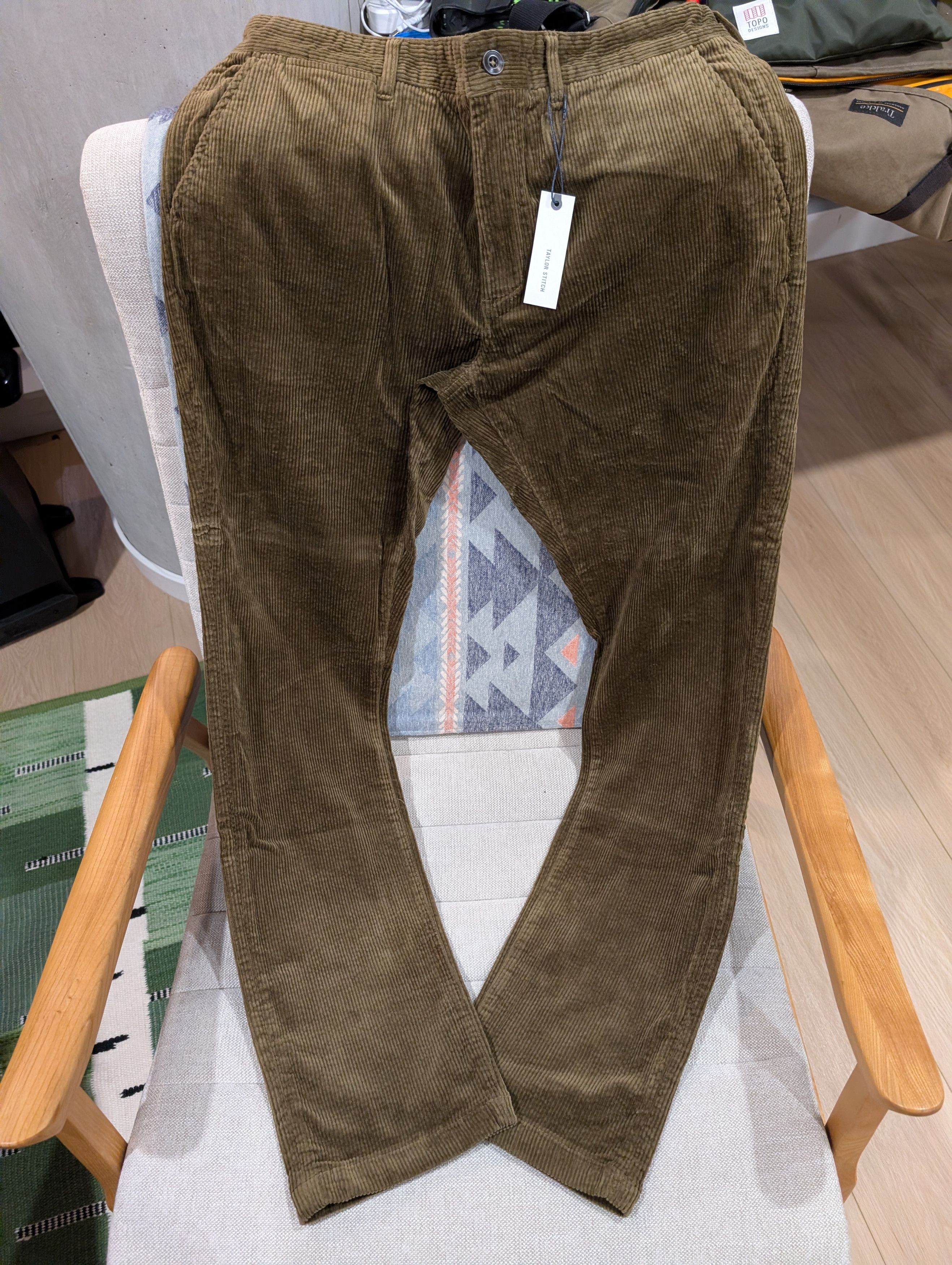 Taylor Stitch The Taylor Stitch Slim Foundation Pant in Olive Cord Size US 38 / EU 54 - 1 Thumbnail