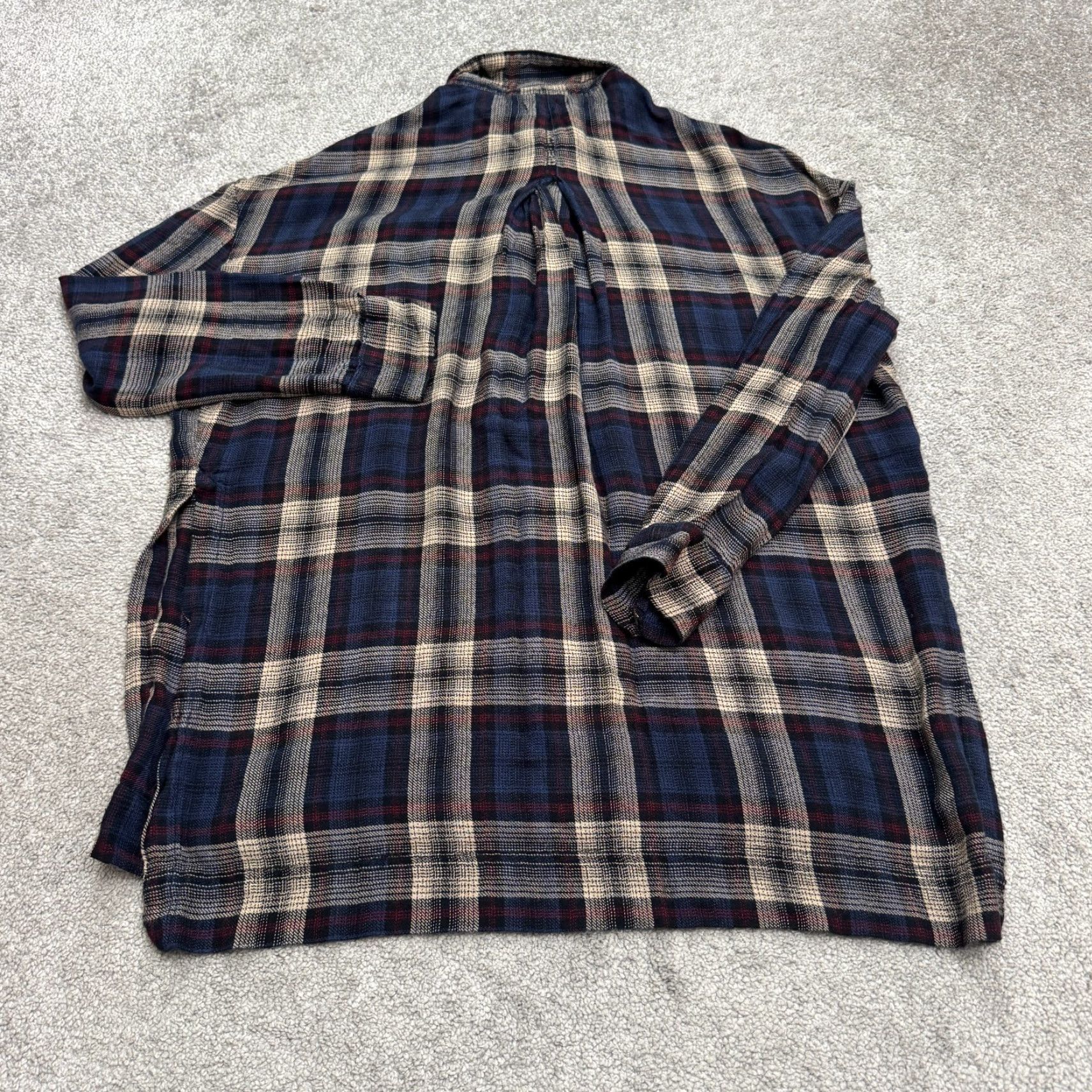 Urban Outfitters BDG Urban Outfitters Shirt Womens M Flannel Button-Up Plaid Multicolor Casual Classic, Preppy Womens Medium Blues Red Size M / US 6-8 / IT 42-44 - 2 Thumbnail
