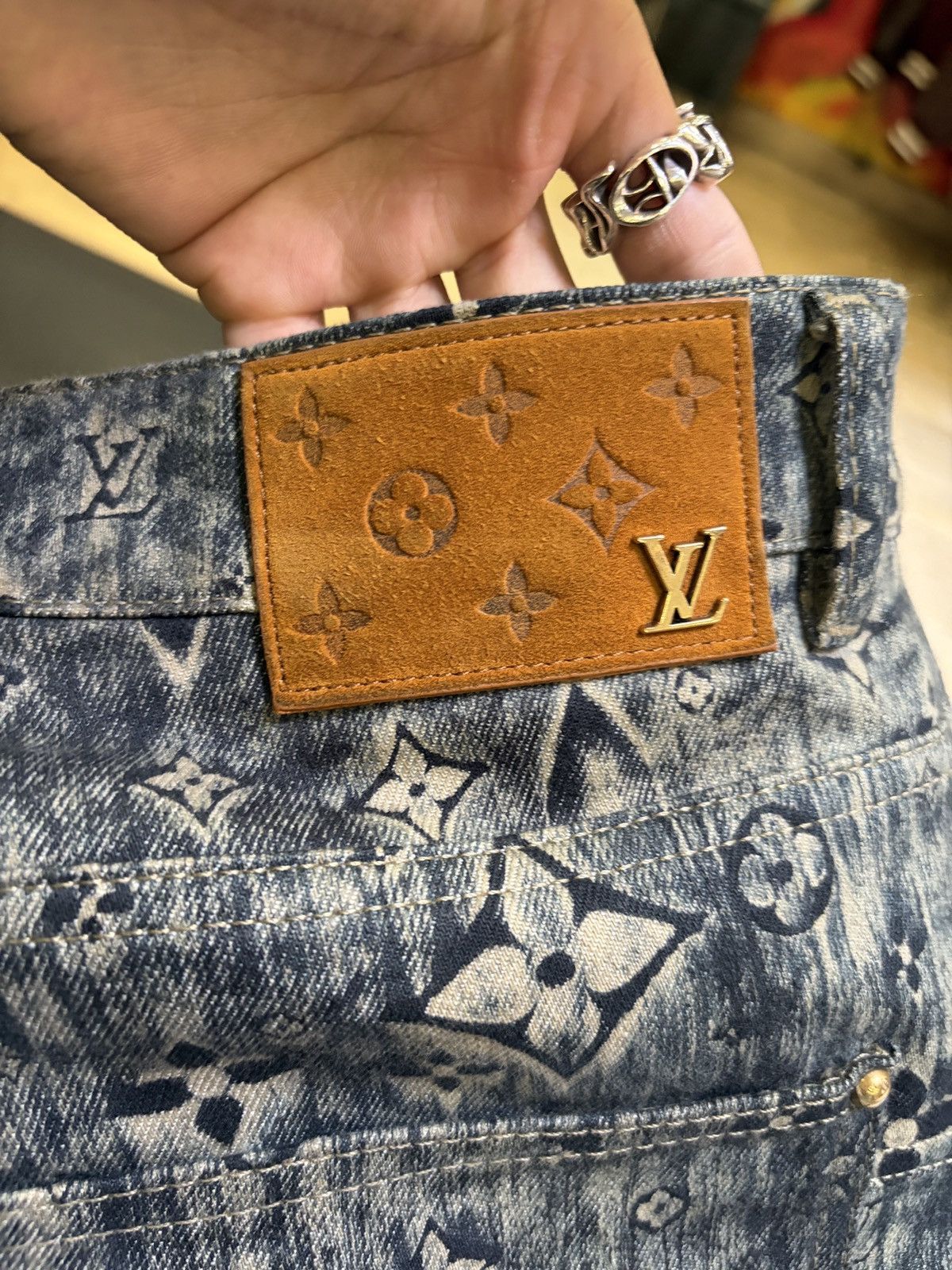 Louis Vuitton LOUIS VUITTON MONOGRAM CARPENTER Size US 32 / EU 48 - 8 Thumbnail