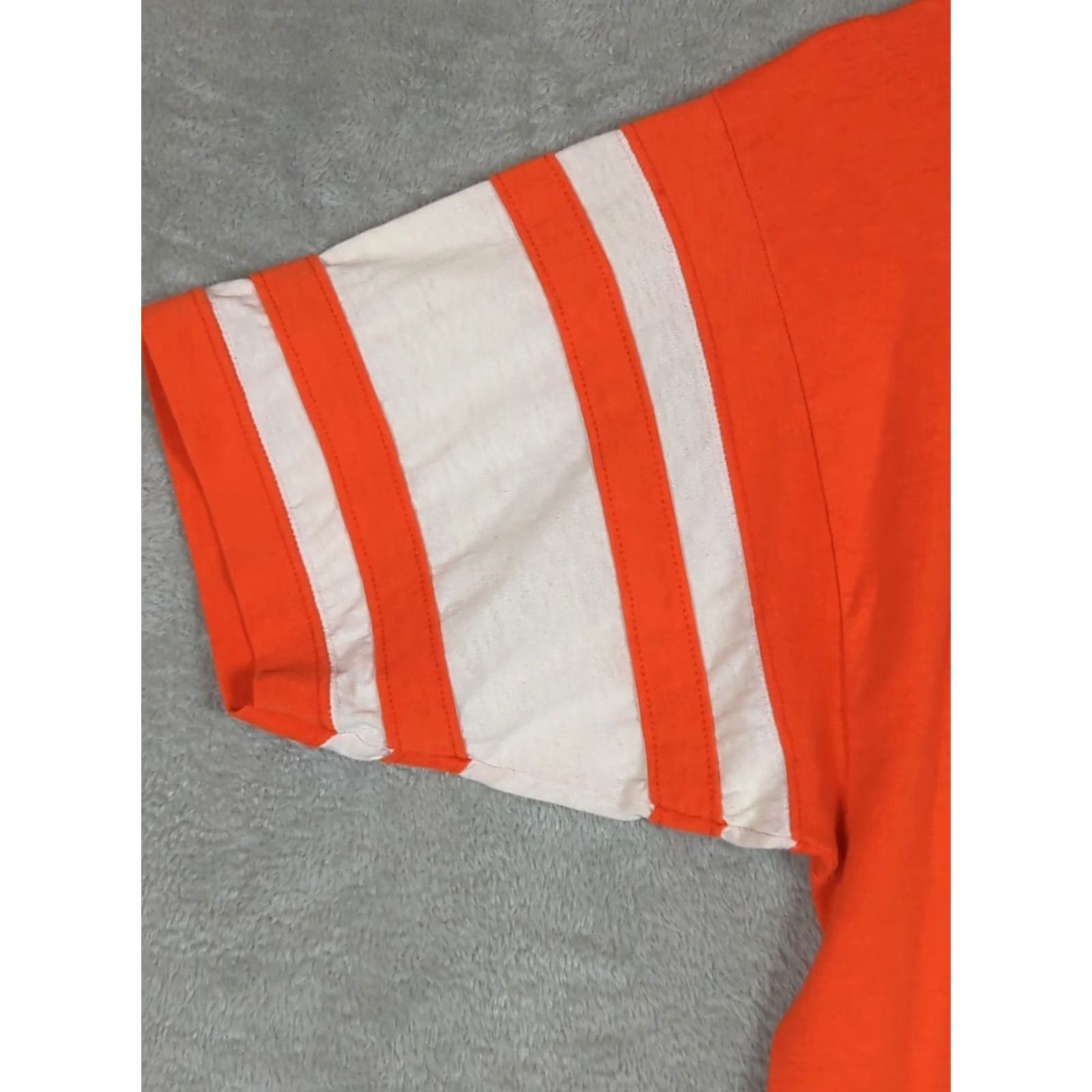 Champion VINTAGE Champion Cleveland Browns T-Shirt Mens L Bernie Kosar 80s NFL Orange Crew Neck Short Sleeve Graphic Print Cotton Blend Jersey Size US L / EU 52-54 / 3 - 6 Thumbnail