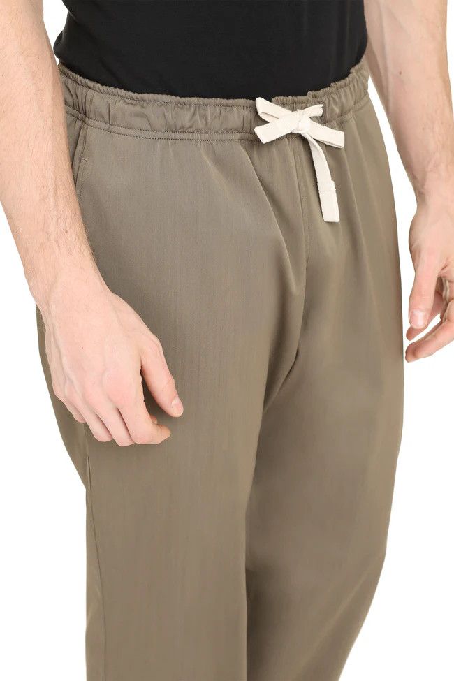 o1y0325 Jogger & Sweatpant in Military Green