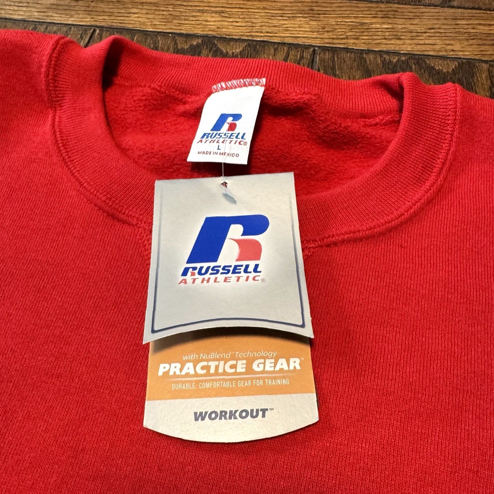 Russell Athletic VINTAGE Russell Athletic Crewneck Sweatshirt Mens Large Red Cotton Polyester Fleece Logo Pullover Shirt 26" Long Size US L / EU 52-54 / 3 - 3 Thumbnail