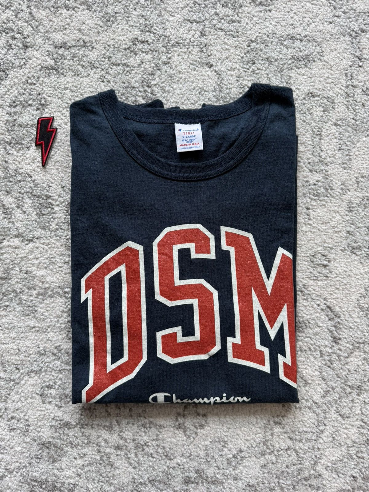 Champion DSM x Champion Size US L / EU 52-54 / 3 - 1 Thumbnail