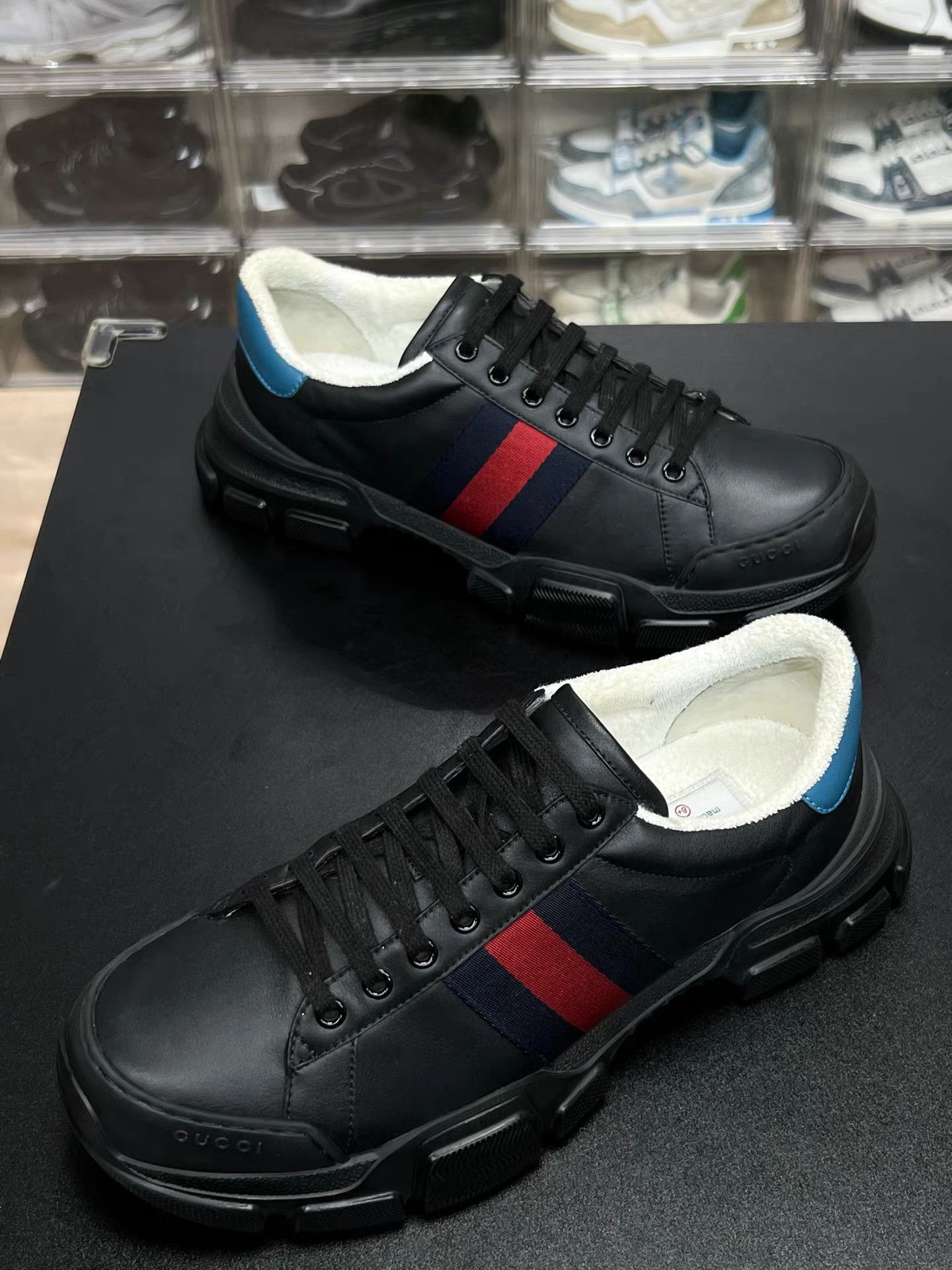 Gucci GUCCI Web Low-Top Sneakers K15 Size US 9.5 / EU 42-43 - 1 Thumbnail