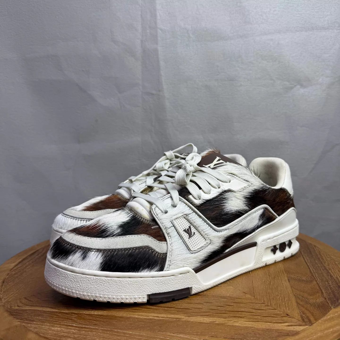 Louis Vuitton LV Trainer White Chocolate Horsehair UK7/41 95 New Size US 8 / EU 41 - 1 Thumbnail