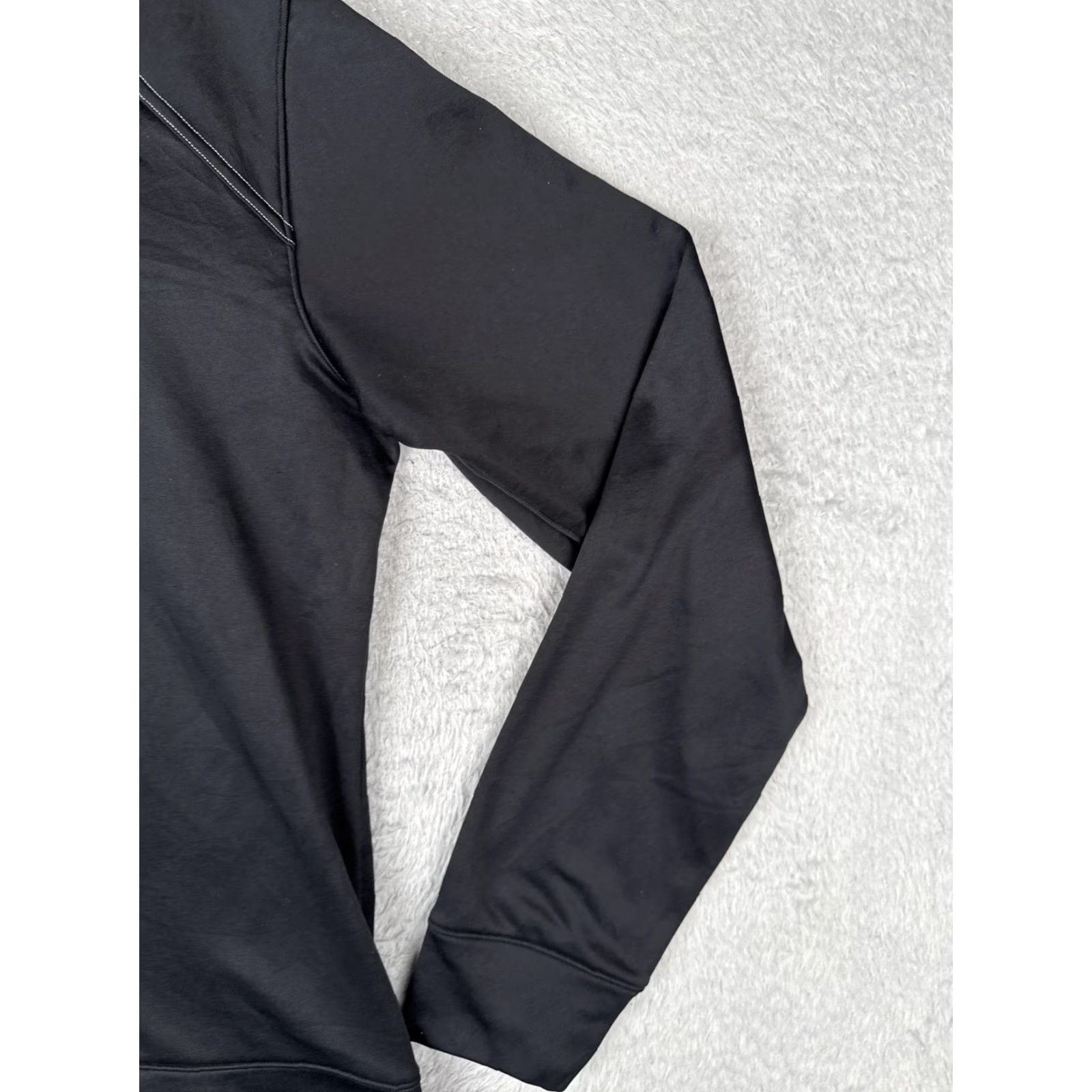 Under Armour Under Armour Hoodie Womens Large Black Performance Logo Pullover Sweatshirt Size L / US 10 / IT 46 - 2 Thumbnail
