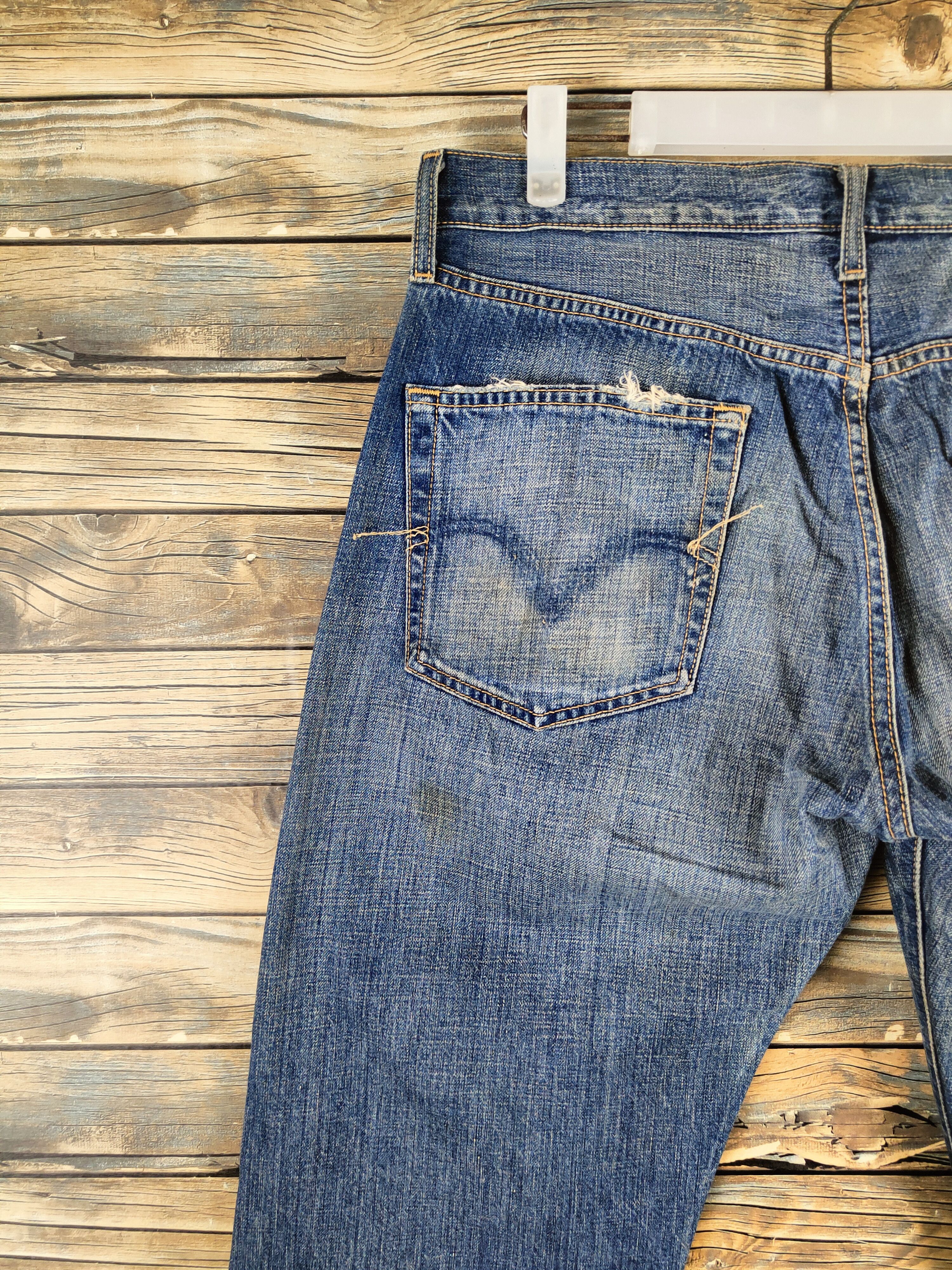 Levi's 501 Levi's Blue Distressed Ripped denim Jeans #S2834 Size US 33 - 8 Thumbnail