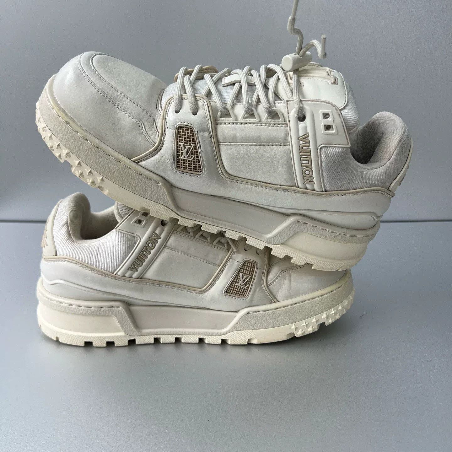 Louis Vuitton Louis Vuitton Trainer Maxi Sneakers White Size US 8 / EU 41 - 4 Thumbnail