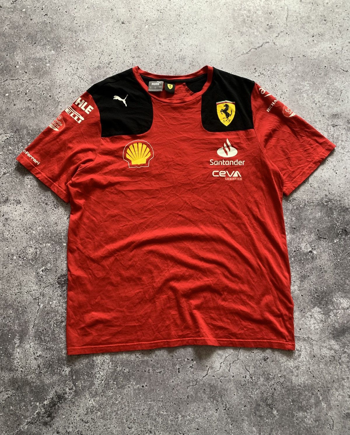 Ferrari × Puma 🔥PUMA FERRARI 2023 FORMULA 1 CARLOS SAINZ SCUDERIA T-SHIRT Size US L / EU 52-54 / 3 - 1 Thumbnail