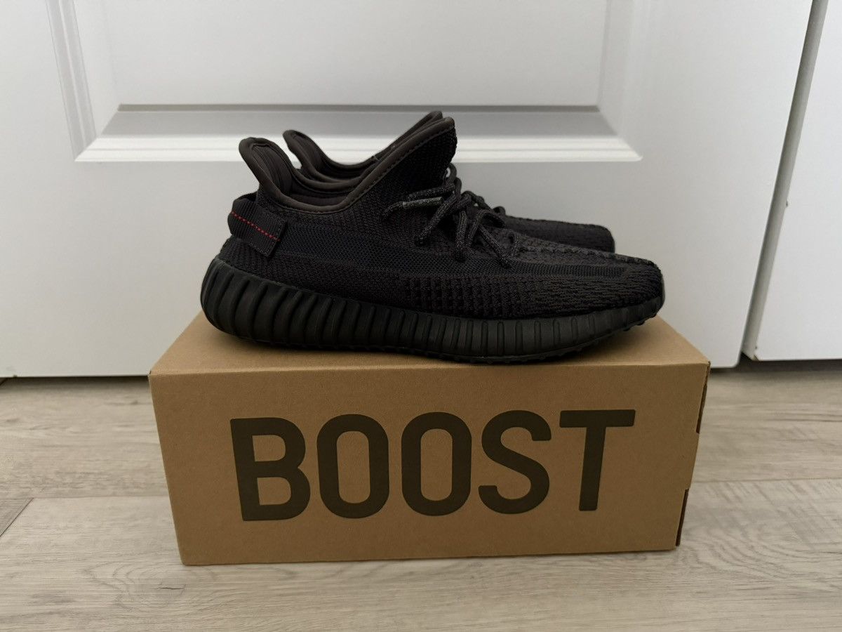 Adidas × Kanye West Adidas Yeezy Boost 350 V2 Non-Reflective Size US 8.5 / EU 41-42 - 2 Thumbnail