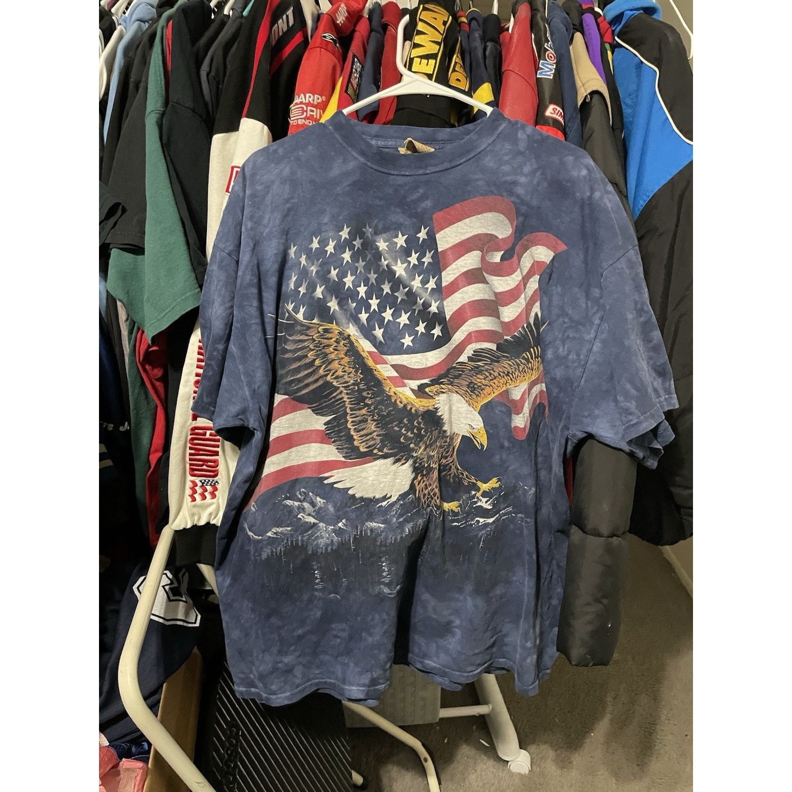 The Mountain Size XL- Vntg The Mountain American Flag Bald Eagle T-Shirt Size US XL / EU 56 / 4 - 1 Thumbnail