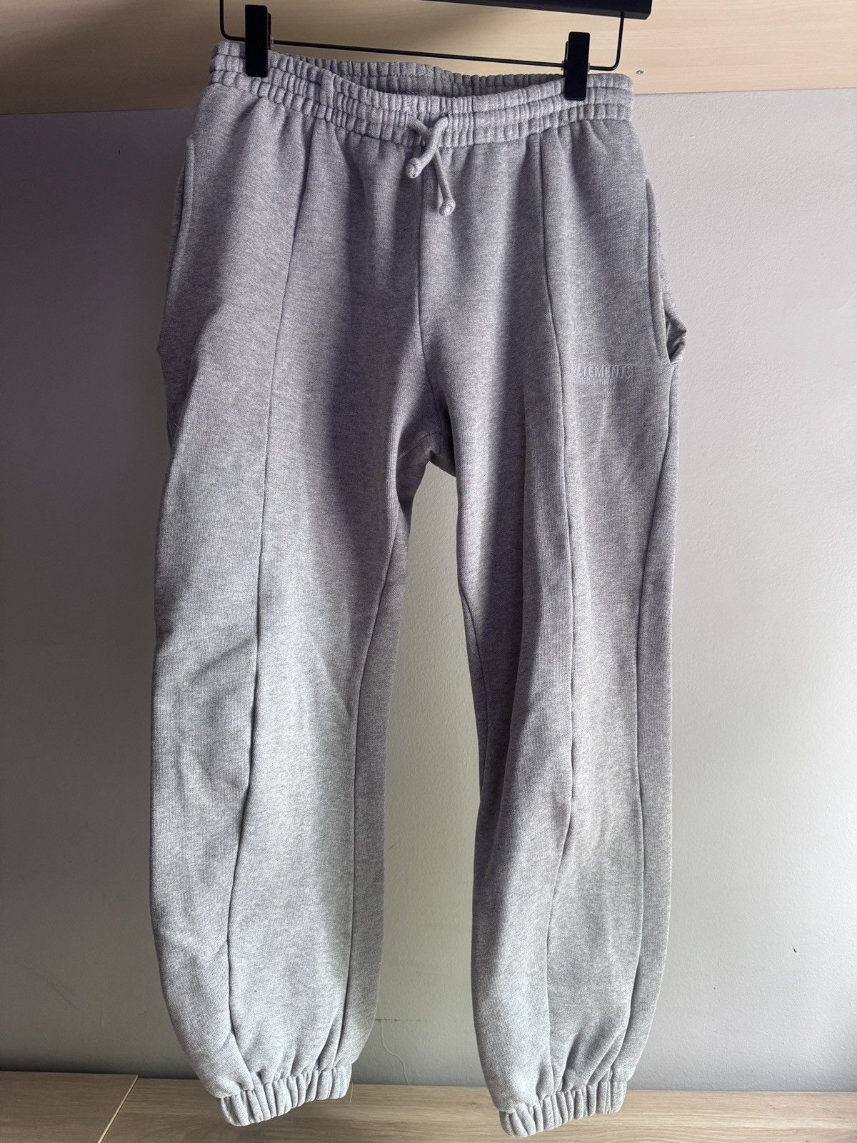 Vetements Grey Sweatpants Size 28" / US 6 / IT 42 - 1 Thumbnail