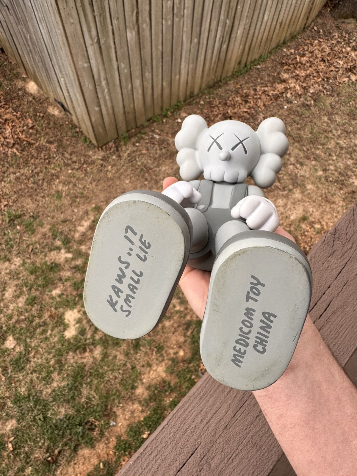 Kaws Kaws Small Lie Grey Figurine Size ONE SIZE - 4 Thumbnail